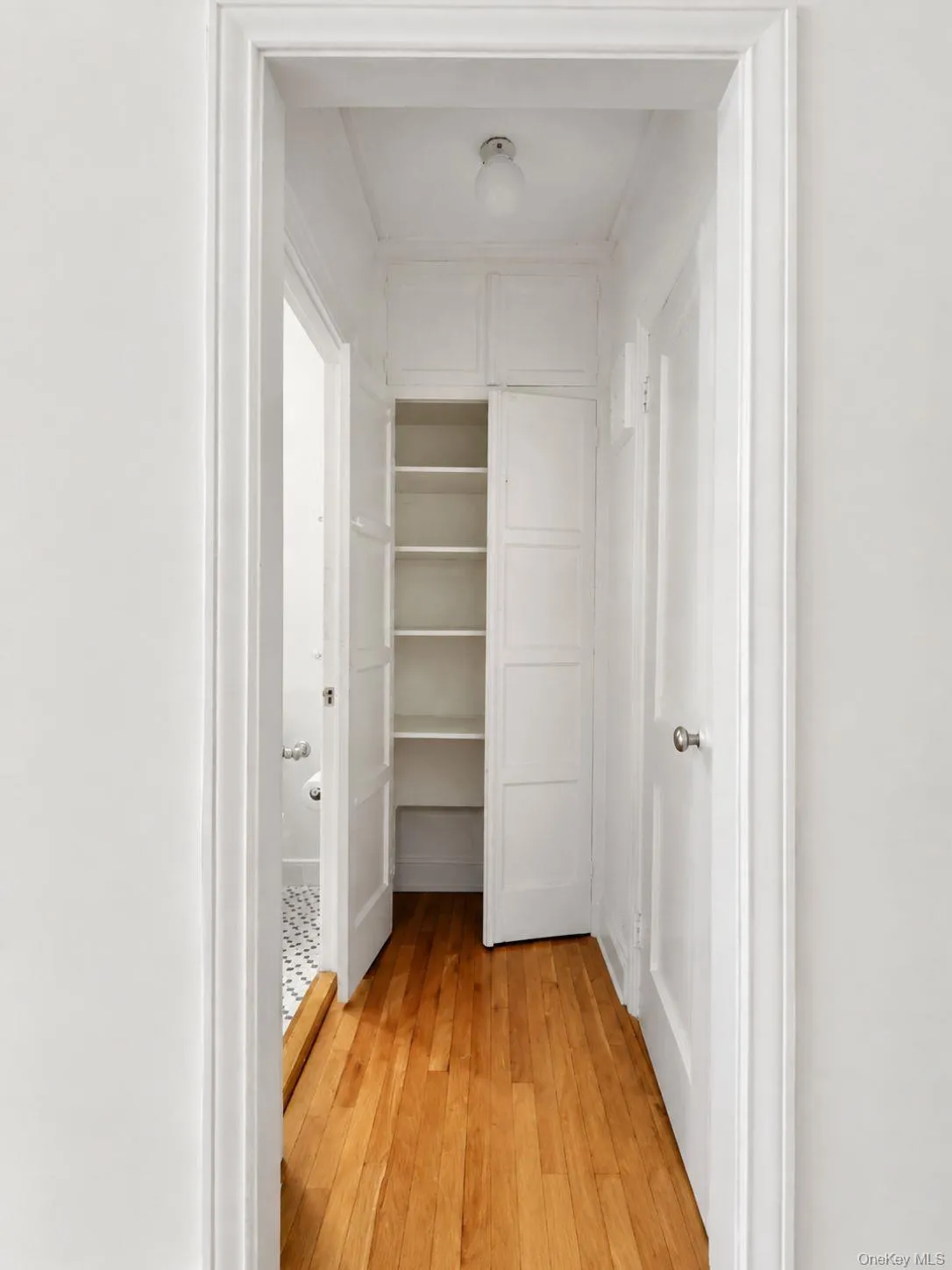 78-10 34th Avenue, New York, NY, 2 Rooms Rooms,1 BathroomBathrooms,Residential,For Rent,34th,0,1026690 78-10 34th Avenue, New York, NY, 2 Rooms Rooms,1 BathroomBathrooms,Residential,For Rent,34th,0,1026690