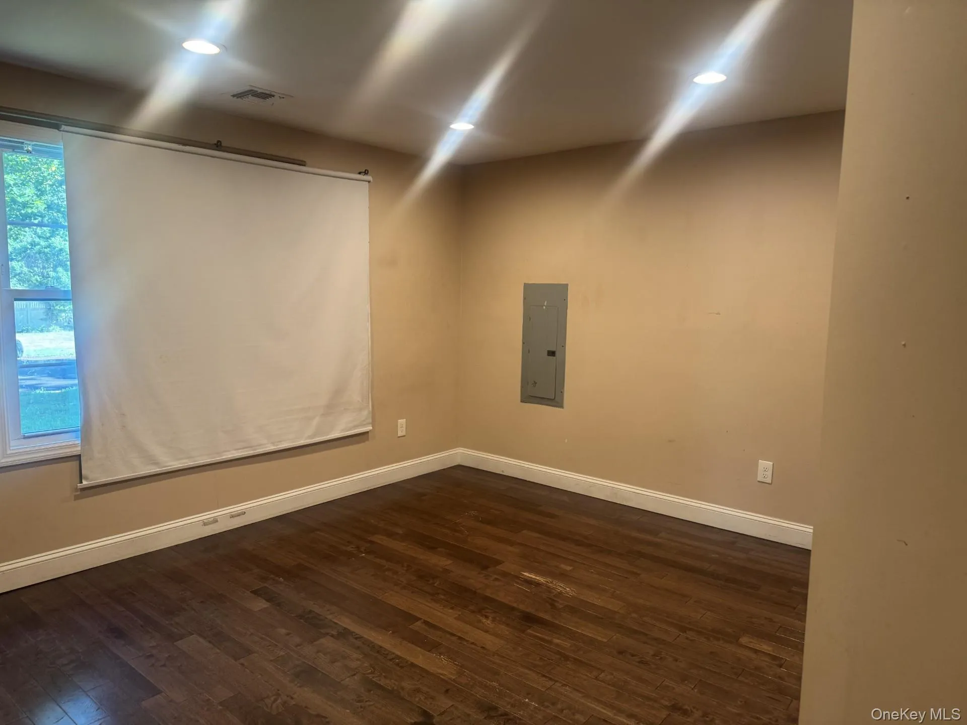 75 Gates Avenue, Islip, NY, 4 Bedrooms Bedrooms, 6 Rooms Rooms,2 BathroomsBathrooms,Residential,For Rent,Gates,0,1026693 75 Gates Avenue, Islip, NY, 4 Bedrooms Bedrooms, 6 Rooms Rooms,2 BathroomsBathrooms,Residential,For Rent,Gates,0,1026693