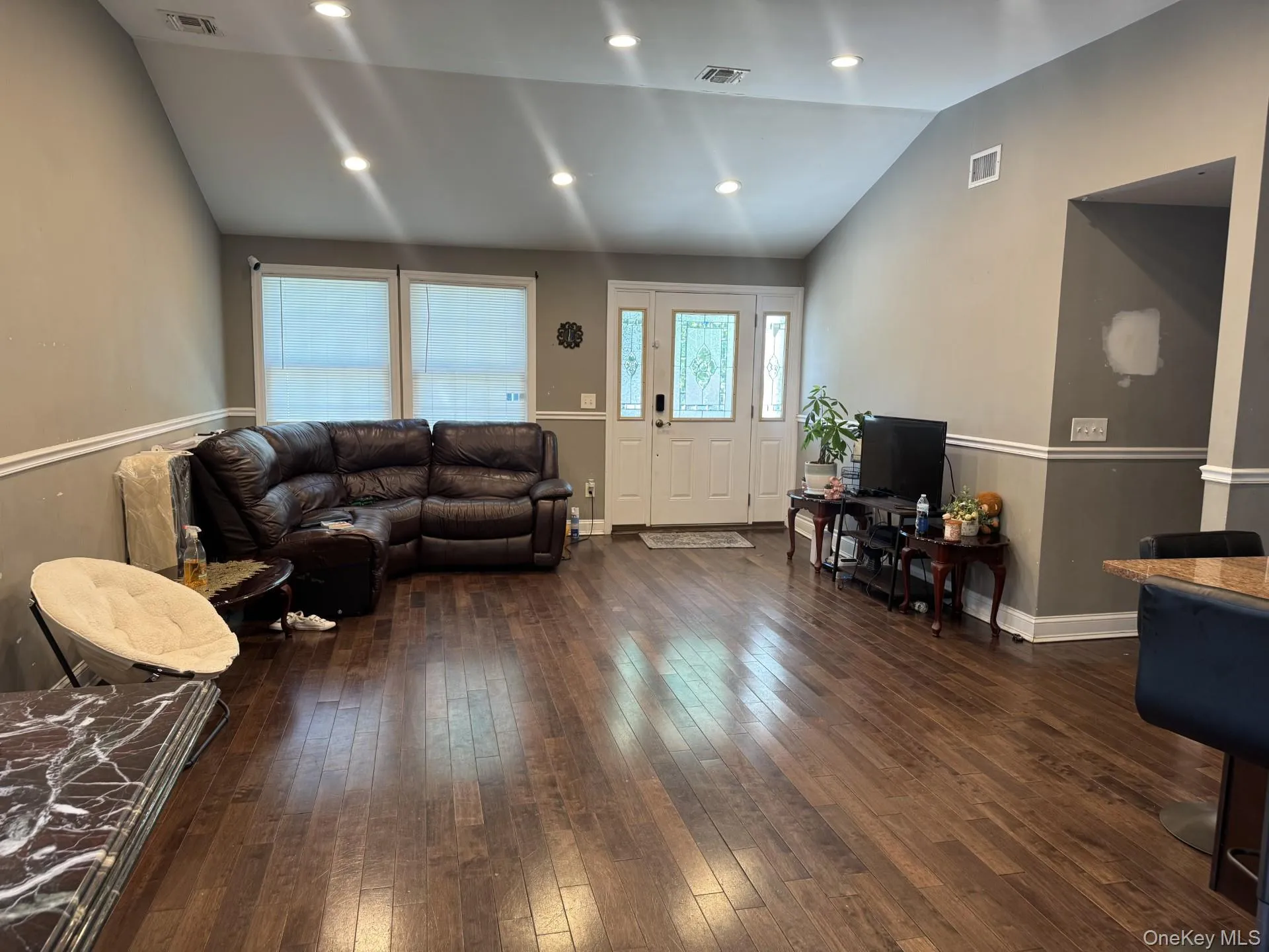 75 Gates Avenue, Islip, NY, 4 Bedrooms Bedrooms, 6 Rooms Rooms,2 BathroomsBathrooms,Residential,For Rent,Gates,0,1026693 75 Gates Avenue, Islip, NY, 4 Bedrooms Bedrooms, 6 Rooms Rooms,2 BathroomsBathrooms,Residential,For Rent,Gates,0,1026693