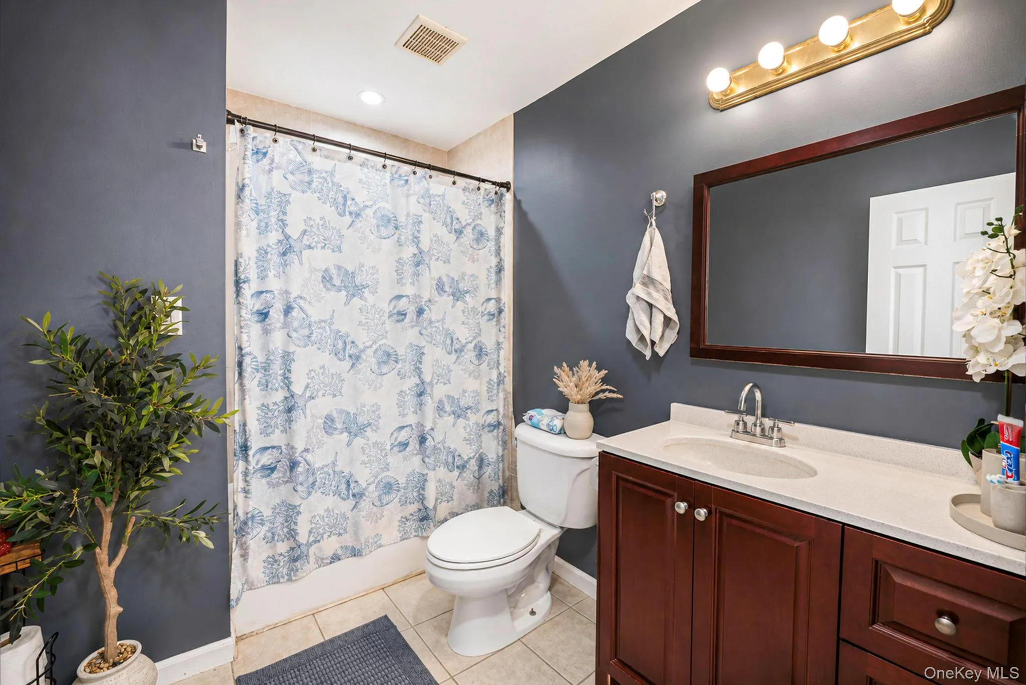 237 Dovecote Lane, Islip, NY, 4 Bedrooms Bedrooms, 8 Rooms Rooms,3 BathroomsBathrooms,Residential,For Rent,Dovecote,0,1026700 237 Dovecote Lane, Islip, NY, 4 Bedrooms Bedrooms, 8 Rooms Rooms,3 BathroomsBathrooms,Residential,For Rent,Dovecote,0,1026700