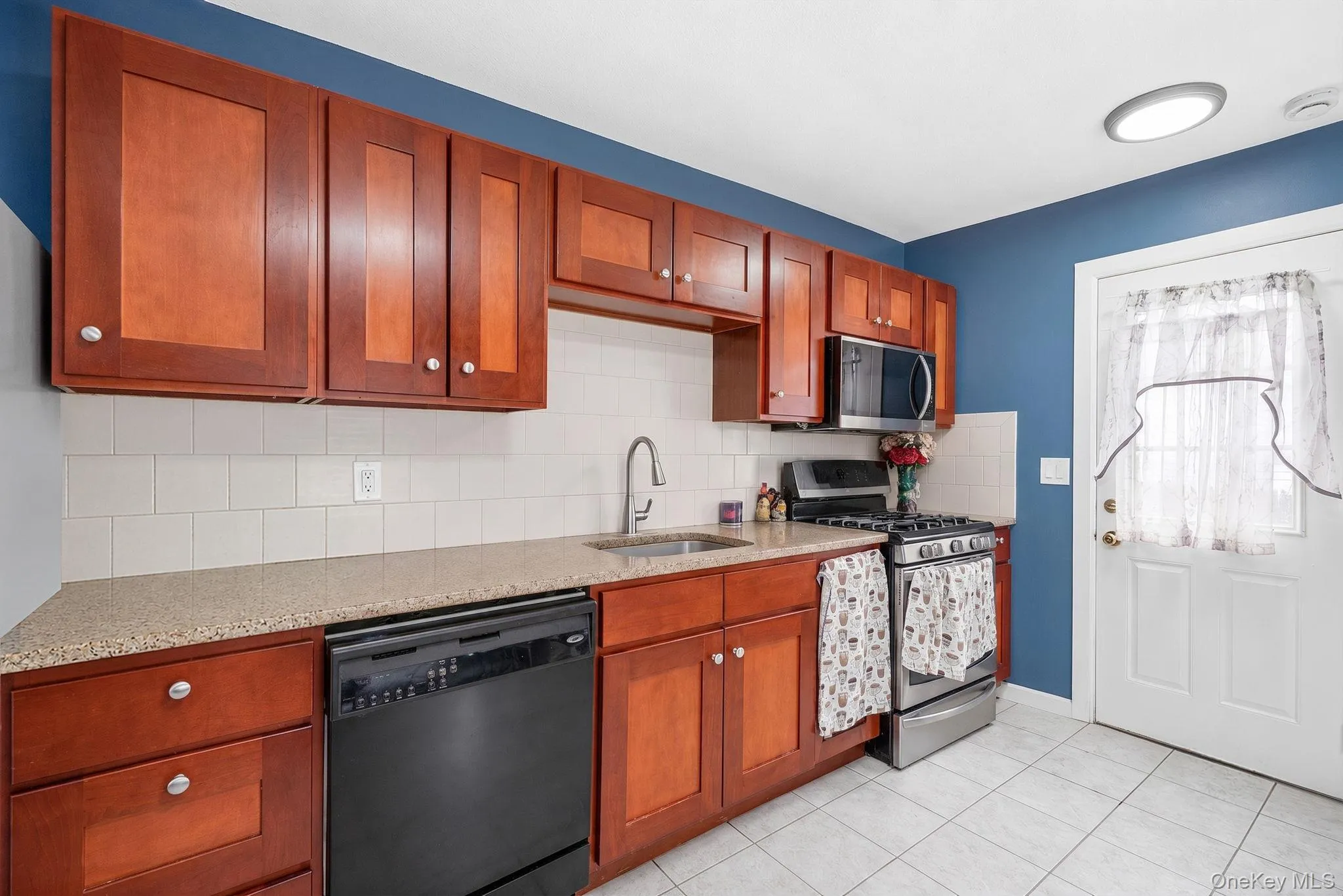 237 Dovecote Lane, Islip, NY, 4 Bedrooms Bedrooms, 8 Rooms Rooms,3 BathroomsBathrooms,Residential,For Rent,Dovecote,0,1026700 237 Dovecote Lane, Islip, NY, 4 Bedrooms Bedrooms, 8 Rooms Rooms,3 BathroomsBathrooms,Residential,For Rent,Dovecote,0,1026700