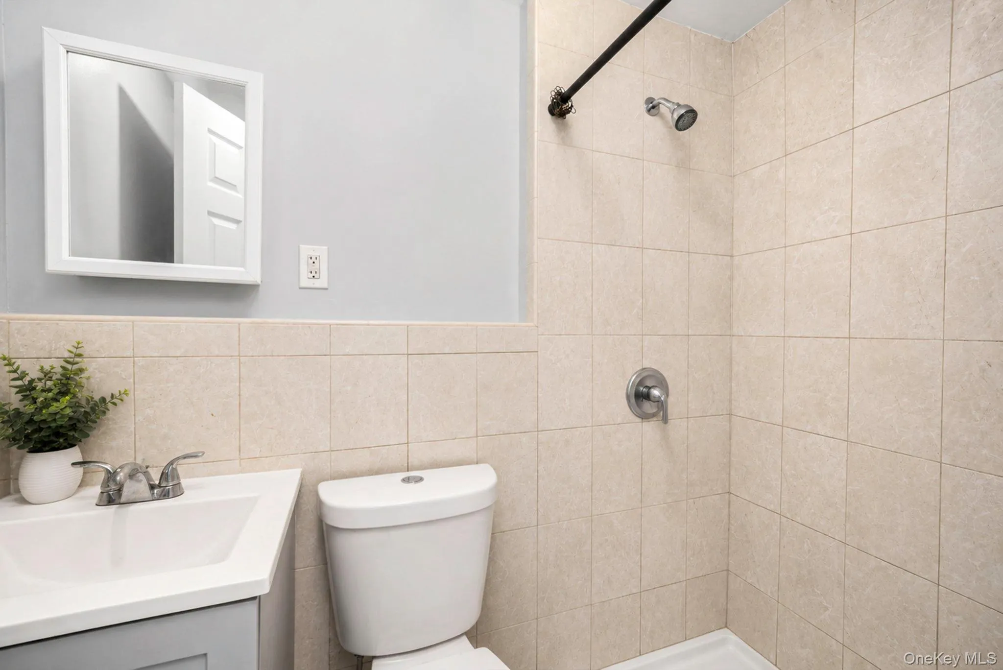 237 Dovecote Lane, Islip, NY, 4 Bedrooms Bedrooms, 8 Rooms Rooms,3 BathroomsBathrooms,Residential,For Rent,Dovecote,0,1026700 237 Dovecote Lane, Islip, NY, 4 Bedrooms Bedrooms, 8 Rooms Rooms,3 BathroomsBathrooms,Residential,For Rent,Dovecote,0,1026700