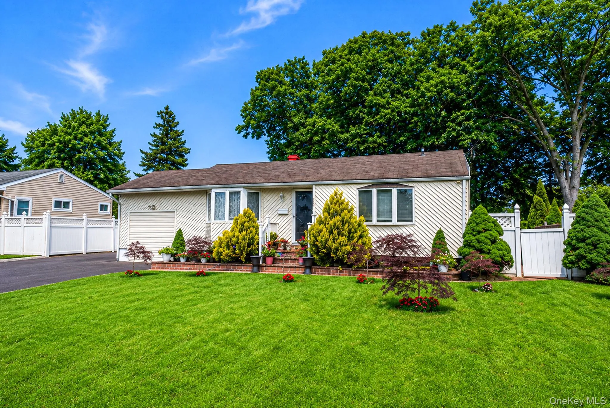 237 Dovecote Lane, Islip, NY, 4 Bedrooms Bedrooms, 8 Rooms Rooms,3 BathroomsBathrooms,Residential,For Rent,Dovecote,0,1026700 237 Dovecote Lane, Islip, NY, 4 Bedrooms Bedrooms, 8 Rooms Rooms,3 BathroomsBathrooms,Residential,For Rent,Dovecote,0,1026700