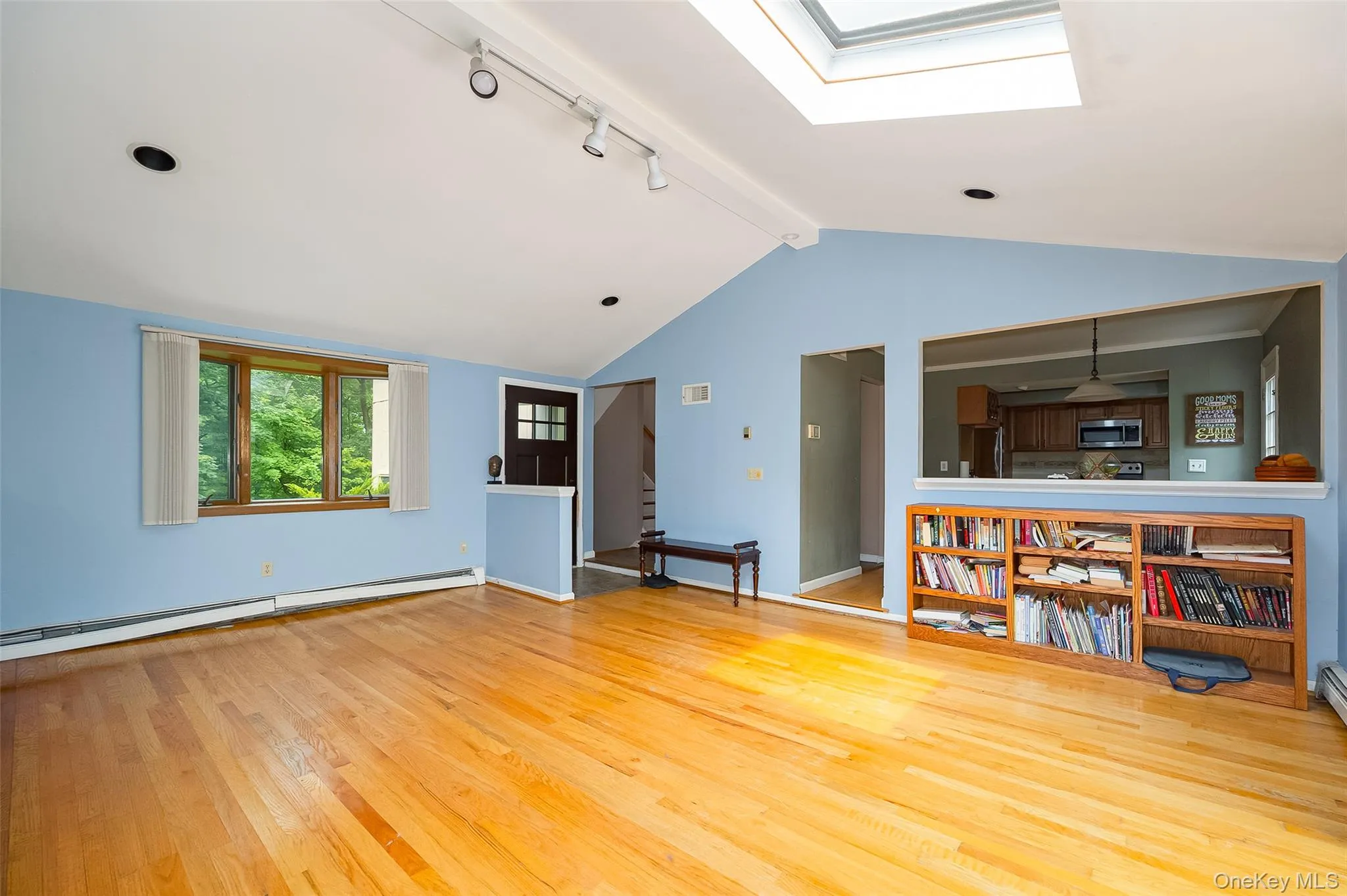 185 White Pond Road, East Fishkill, NY, 3 Bedrooms Bedrooms, 8 Rooms Rooms,2 BathroomsBathrooms,Residential,For Rent,White Pond,0,1026703 185 White Pond Road, East Fishkill, NY, 3 Bedrooms Bedrooms, 8 Rooms Rooms,2 BathroomsBathrooms,Residential,For Rent,White Pond,0,1026703