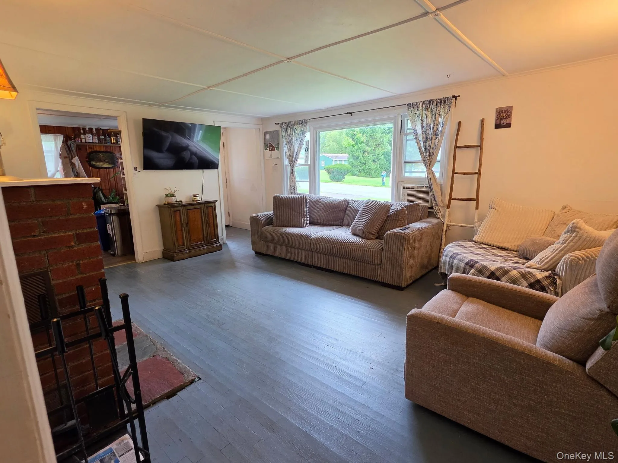 75 Birch Drive, Pine Plains, NY, 3 Bedrooms Bedrooms, 6 Rooms Rooms,1 BathroomBathrooms,Residential,For Rent,Birch,0,1026705 75 Birch Drive, Pine Plains, NY, 3 Bedrooms Bedrooms, 6 Rooms Rooms,1 BathroomBathrooms,Residential,For Rent,Birch,0,1026705