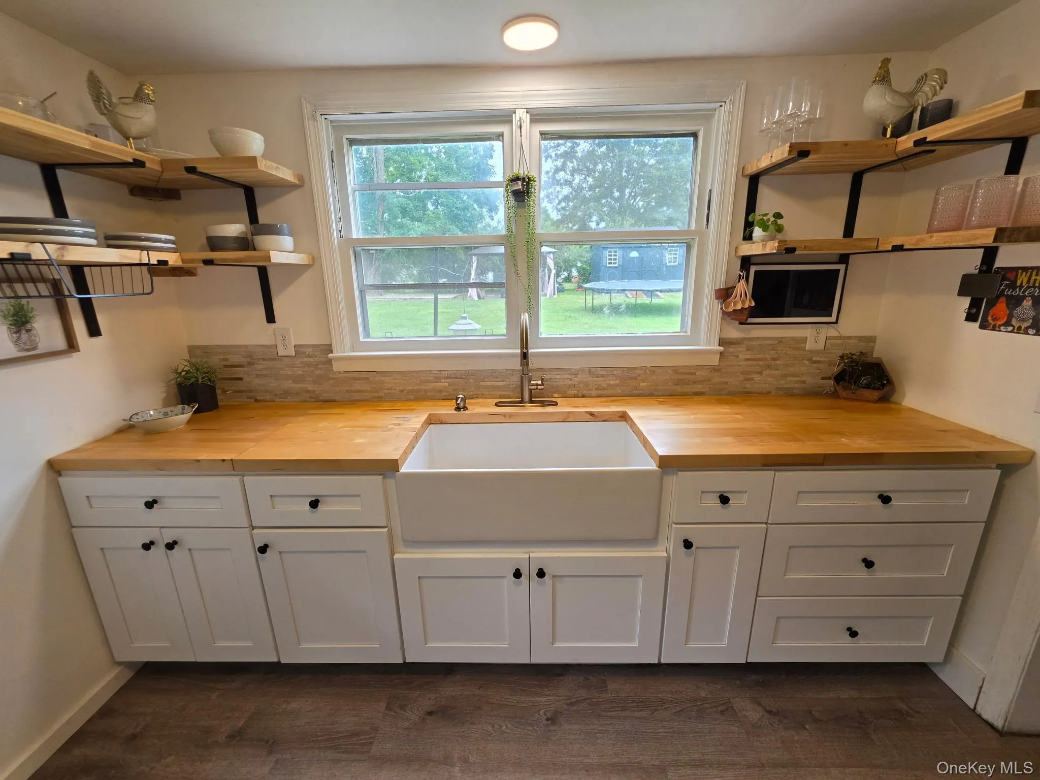 75 Birch Drive, Pine Plains, NY, 3 Bedrooms Bedrooms, 6 Rooms Rooms,1 BathroomBathrooms,Residential,For Rent,Birch,0,1026705 75 Birch Drive, Pine Plains, NY, 3 Bedrooms Bedrooms, 6 Rooms Rooms,1 BathroomBathrooms,Residential,For Rent,Birch,0,1026705