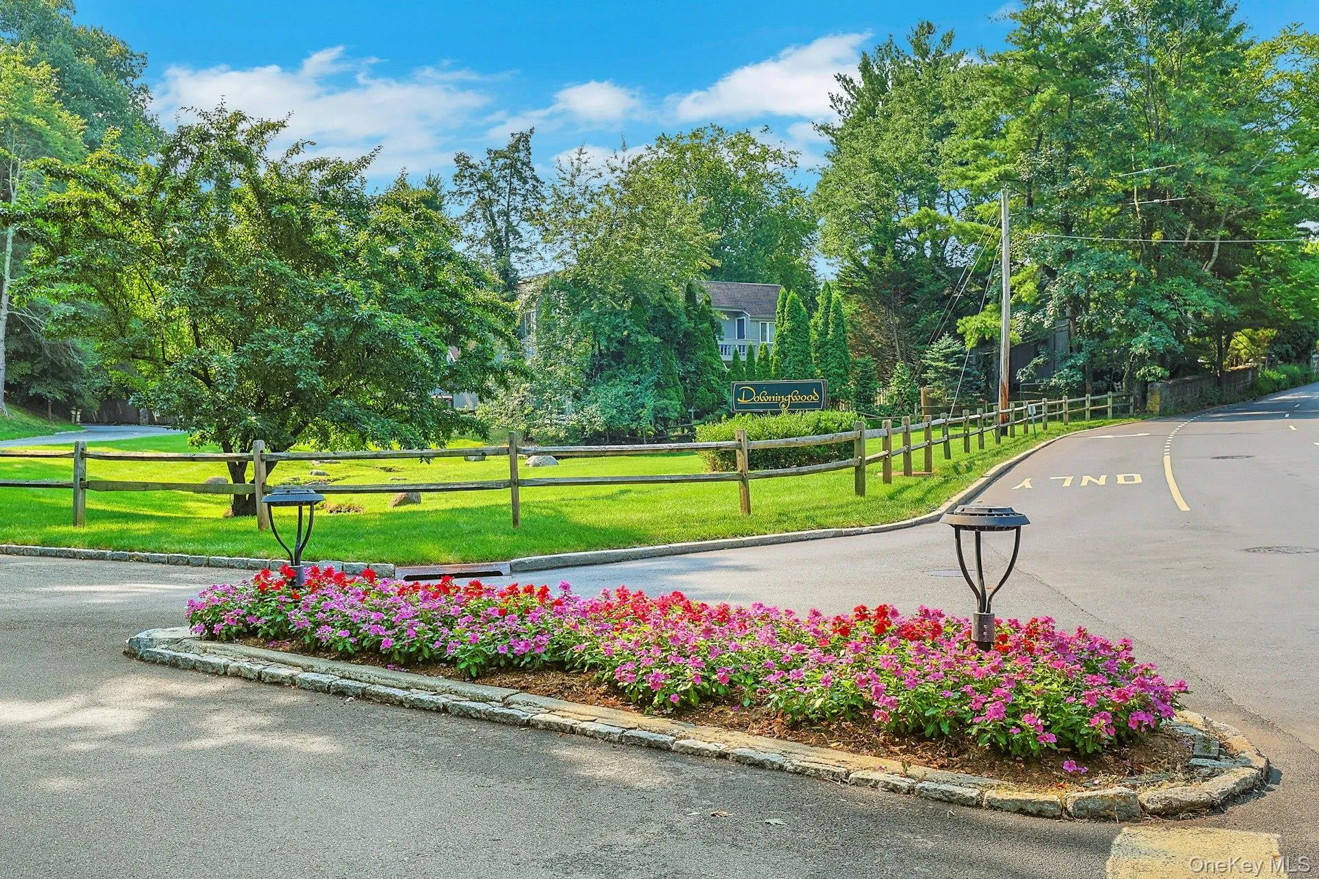 The grounds of Downingwood are exceptionally beautiful and well-maintained. The grounds of Downingwood are exceptionally beautiful and well-maintained.