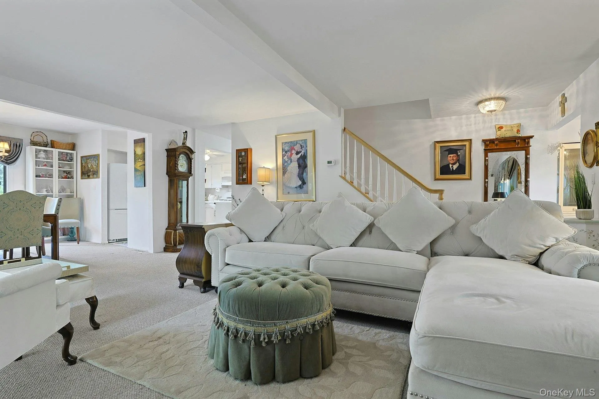 There's plenty of room for your furnishings in the Living room. There's plenty of room for your furnishings in the Living room.