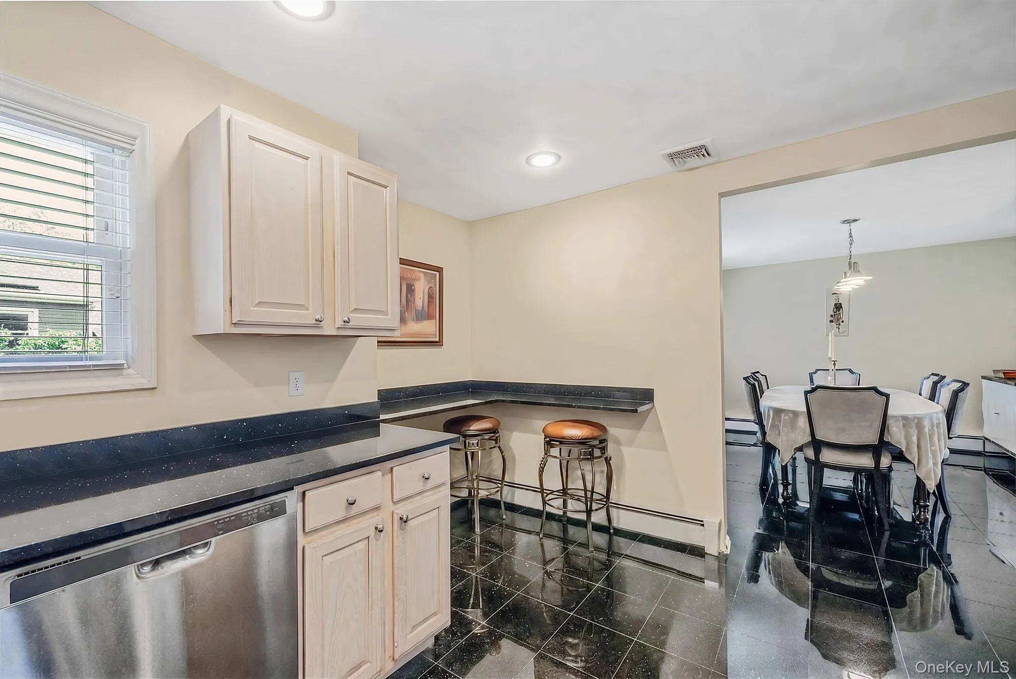 523 Livingston Street, Hempstead, NY, 3 Bedrooms Bedrooms, 6 Rooms Rooms,3 BathroomsBathrooms,Residential,For Rent,Livingston,0,1026708 523 Livingston Street, Hempstead, NY, 3 Bedrooms Bedrooms, 6 Rooms Rooms,3 BathroomsBathrooms,Residential,For Rent,Livingston,0,1026708