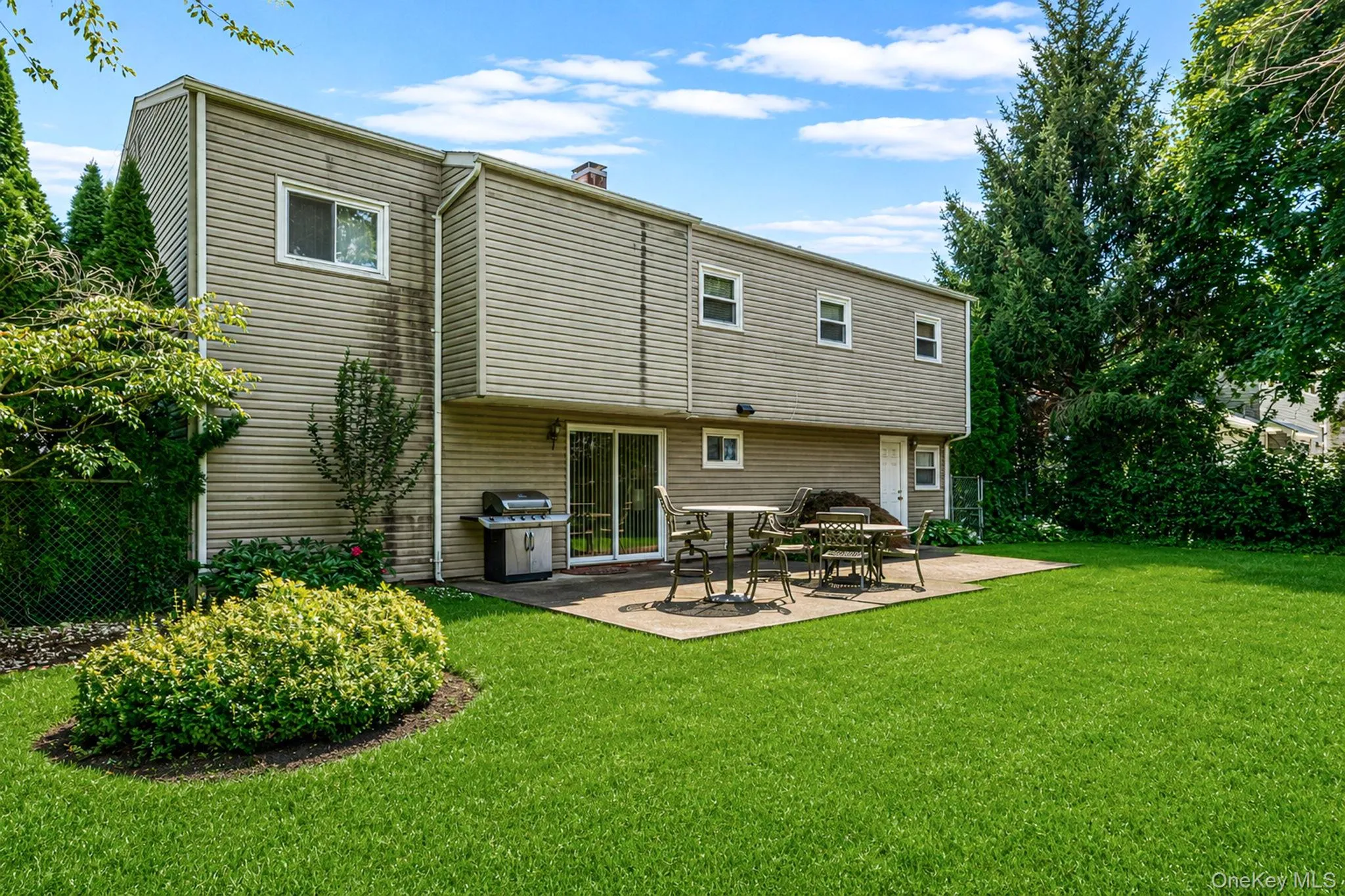 523 Livingston Street, Hempstead, NY, 3 Bedrooms Bedrooms, 6 Rooms Rooms,3 BathroomsBathrooms,Residential,For Rent,Livingston,0,1026708 523 Livingston Street, Hempstead, NY, 3 Bedrooms Bedrooms, 6 Rooms Rooms,3 BathroomsBathrooms,Residential,For Rent,Livingston,0,1026708