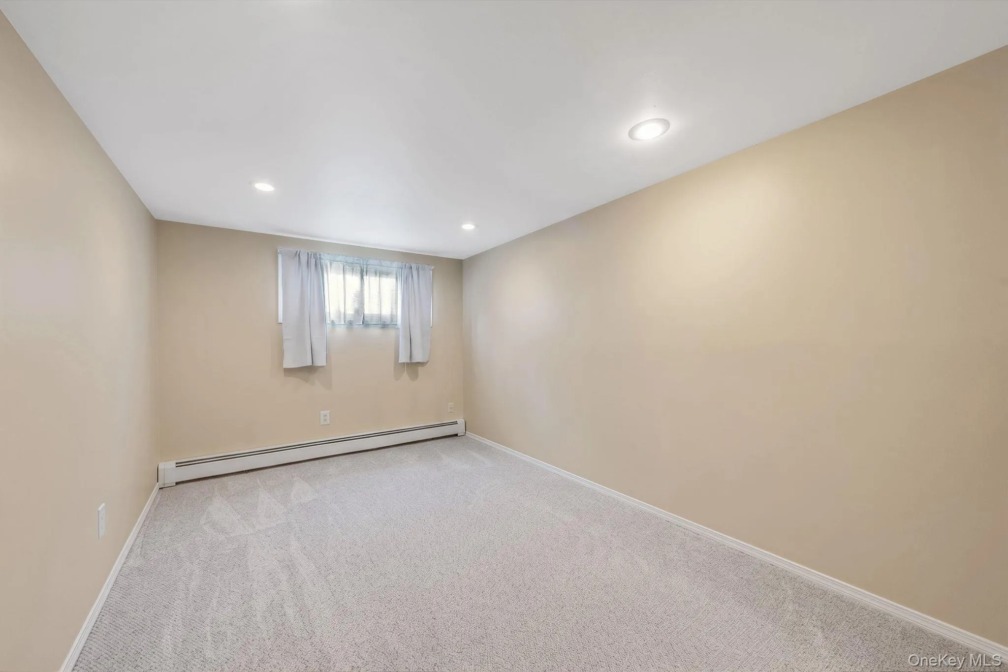 523 Livingston Street, Hempstead, NY, 3 Bedrooms Bedrooms, 6 Rooms Rooms,3 BathroomsBathrooms,Residential,For Rent,Livingston,0,1026708 523 Livingston Street, Hempstead, NY, 3 Bedrooms Bedrooms, 6 Rooms Rooms,3 BathroomsBathrooms,Residential,For Rent,Livingston,0,1026708
