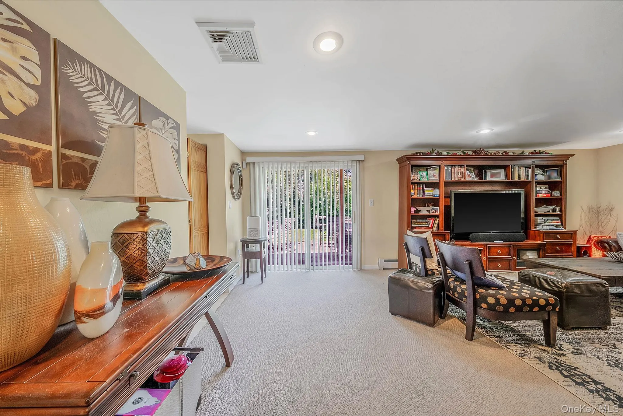 523 Livingston Street, Hempstead, NY, 3 Bedrooms Bedrooms, 6 Rooms Rooms,3 BathroomsBathrooms,Residential,For Rent,Livingston,0,1026708 523 Livingston Street, Hempstead, NY, 3 Bedrooms Bedrooms, 6 Rooms Rooms,3 BathroomsBathrooms,Residential,For Rent,Livingston,0,1026708