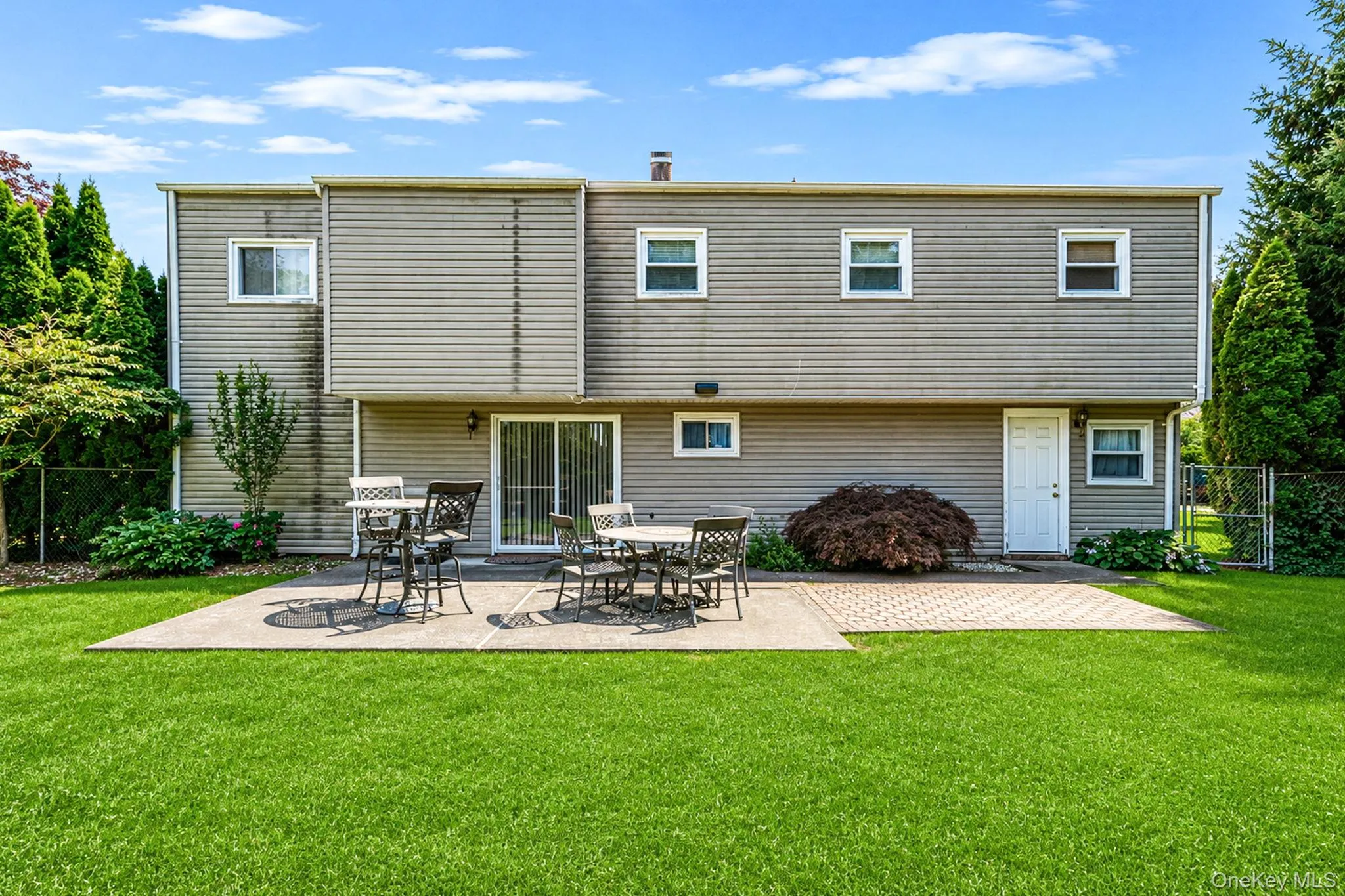 523 Livingston Street, Hempstead, NY, 3 Bedrooms Bedrooms, 6 Rooms Rooms,3 BathroomsBathrooms,Residential,For Rent,Livingston,0,1026708 523 Livingston Street, Hempstead, NY, 3 Bedrooms Bedrooms, 6 Rooms Rooms,3 BathroomsBathrooms,Residential,For Rent,Livingston,0,1026708