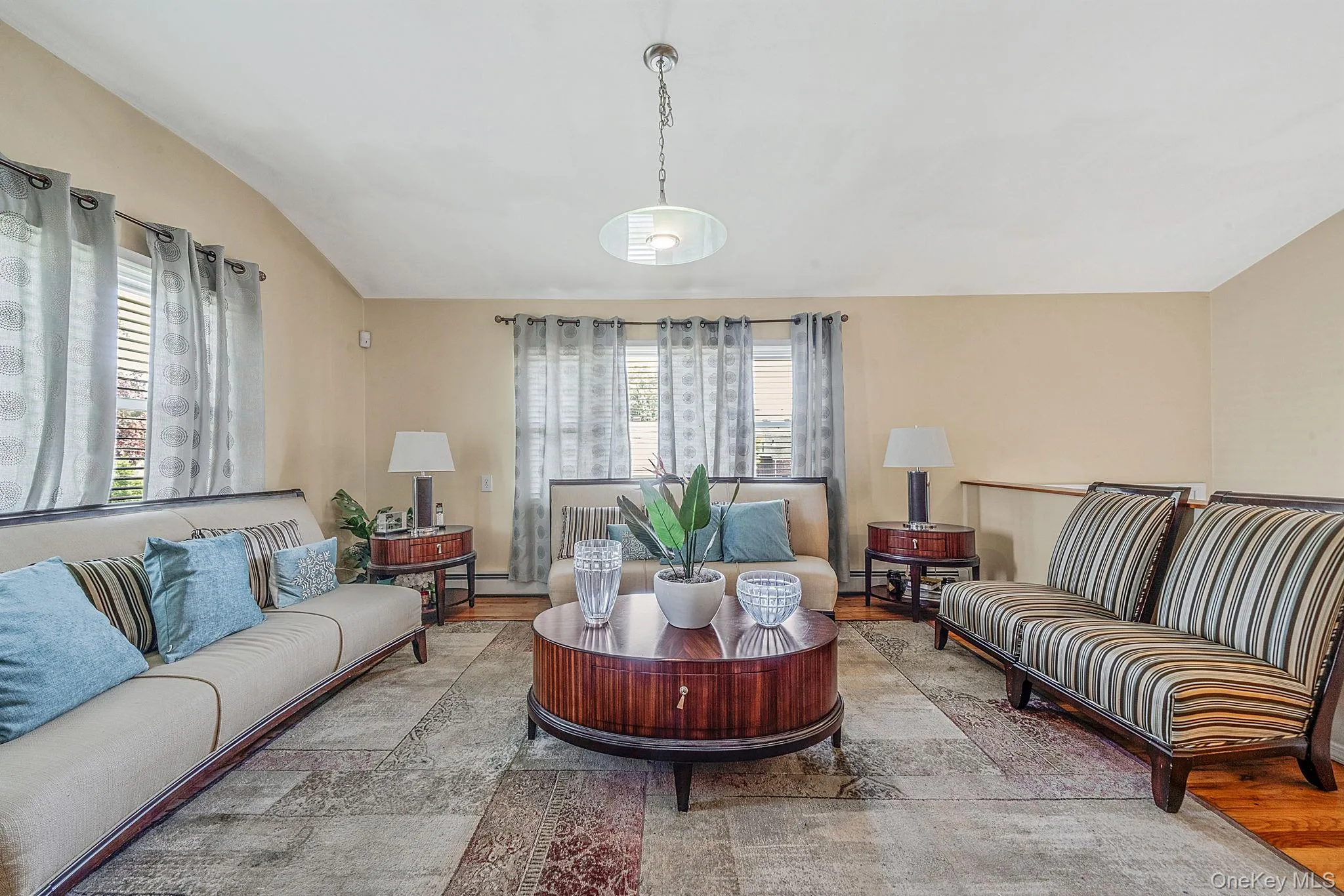 523 Livingston Street, Hempstead, NY, 3 Bedrooms Bedrooms, 6 Rooms Rooms,3 BathroomsBathrooms,Residential,For Rent,Livingston,0,1026708 523 Livingston Street, Hempstead, NY, 3 Bedrooms Bedrooms, 6 Rooms Rooms,3 BathroomsBathrooms,Residential,For Rent,Livingston,0,1026708
