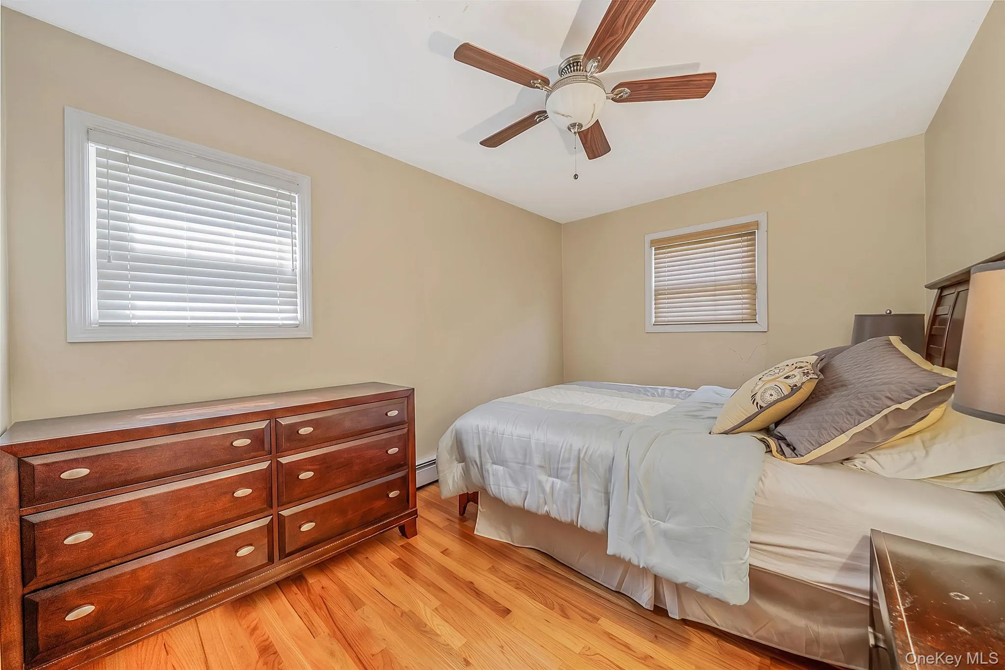 523 Livingston Street, Hempstead, NY, 3 Bedrooms Bedrooms, 6 Rooms Rooms,3 BathroomsBathrooms,Residential,For Rent,Livingston,0,1026708 523 Livingston Street, Hempstead, NY, 3 Bedrooms Bedrooms, 6 Rooms Rooms,3 BathroomsBathrooms,Residential,For Rent,Livingston,0,1026708