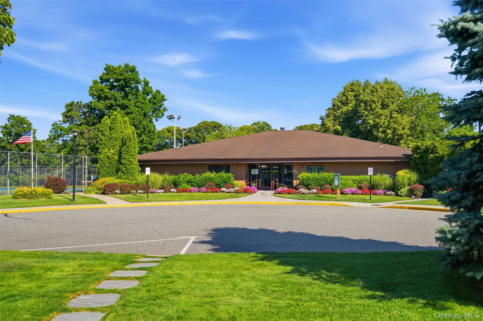 113 Scarlett Drive, Smithtown, NY, 2 Bedrooms Bedrooms, 5 Rooms Rooms,2 BathroomsBathrooms,Residential,For Rent,Scarlett,0,1026712 113 Scarlett Drive, Smithtown, NY, 2 Bedrooms Bedrooms, 5 Rooms Rooms,2 BathroomsBathrooms,Residential,For Rent,Scarlett,0,1026712