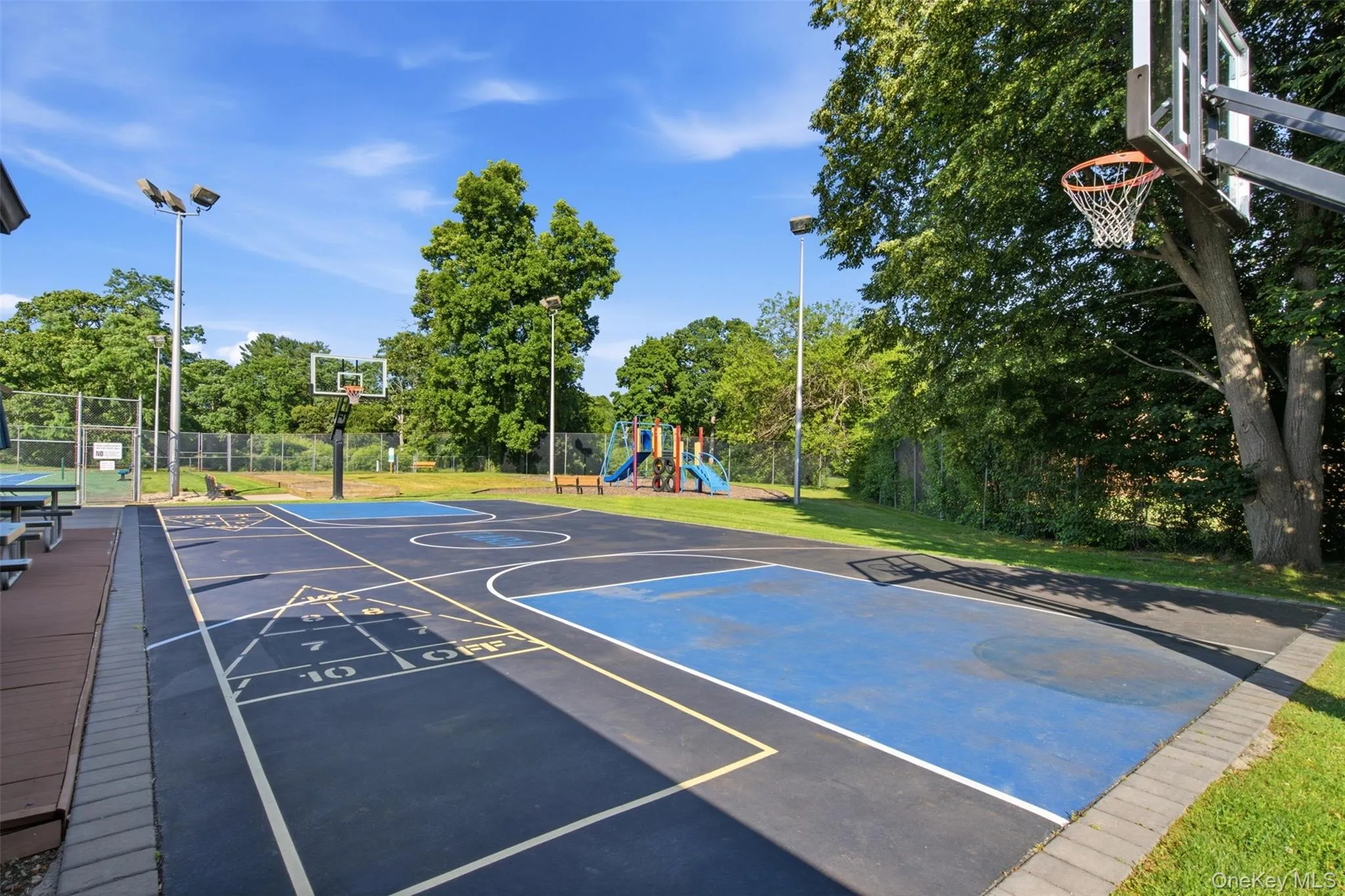 113 Scarlett Drive, Smithtown, NY, 2 Bedrooms Bedrooms, 5 Rooms Rooms,2 BathroomsBathrooms,Residential,For Rent,Scarlett,0,1026712 113 Scarlett Drive, Smithtown, NY, 2 Bedrooms Bedrooms, 5 Rooms Rooms,2 BathroomsBathrooms,Residential,For Rent,Scarlett,0,1026712