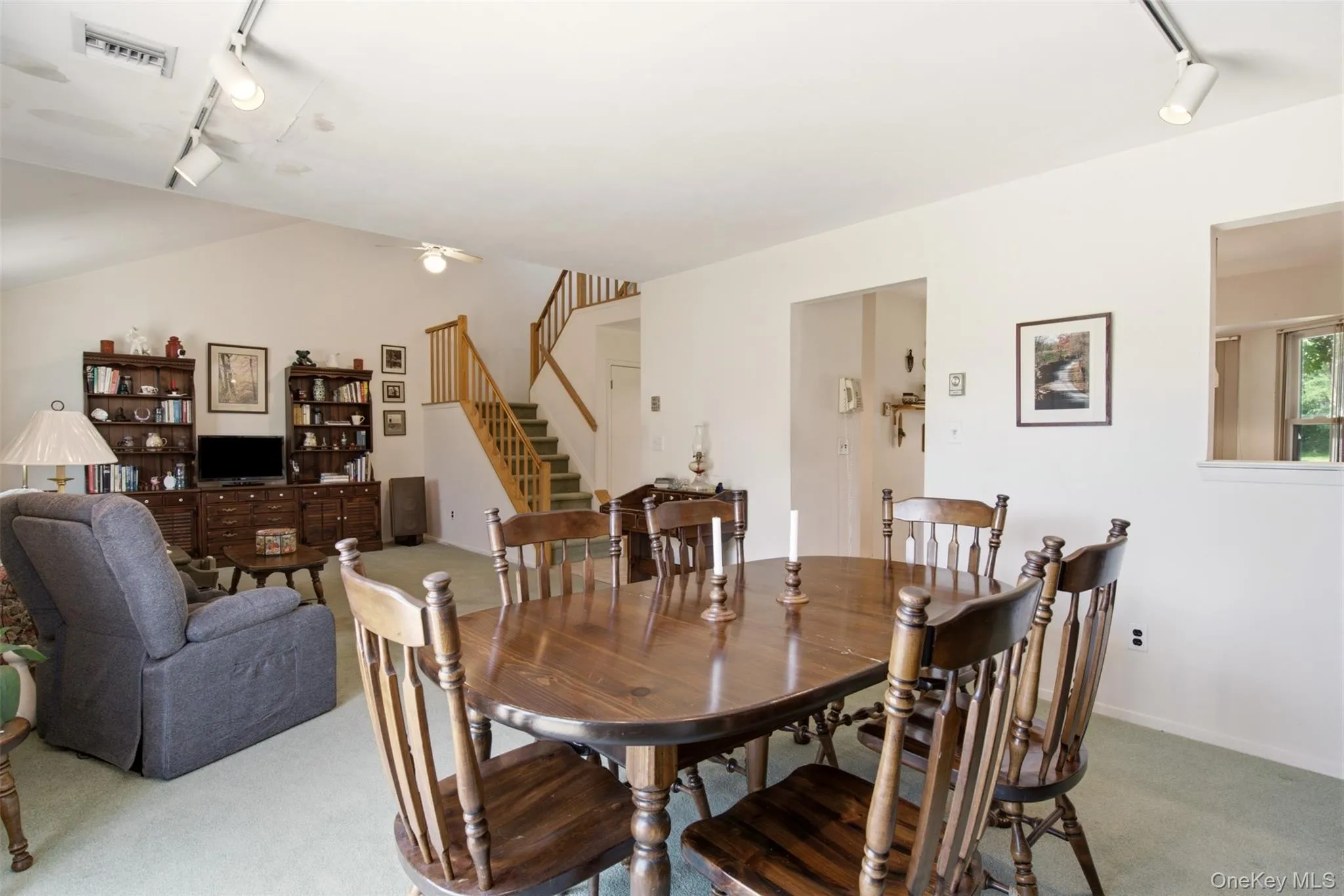 113 Scarlett Drive, Smithtown, NY, 2 Bedrooms Bedrooms, 5 Rooms Rooms,2 BathroomsBathrooms,Residential,For Rent,Scarlett,0,1026712 113 Scarlett Drive, Smithtown, NY, 2 Bedrooms Bedrooms, 5 Rooms Rooms,2 BathroomsBathrooms,Residential,For Rent,Scarlett,0,1026712
