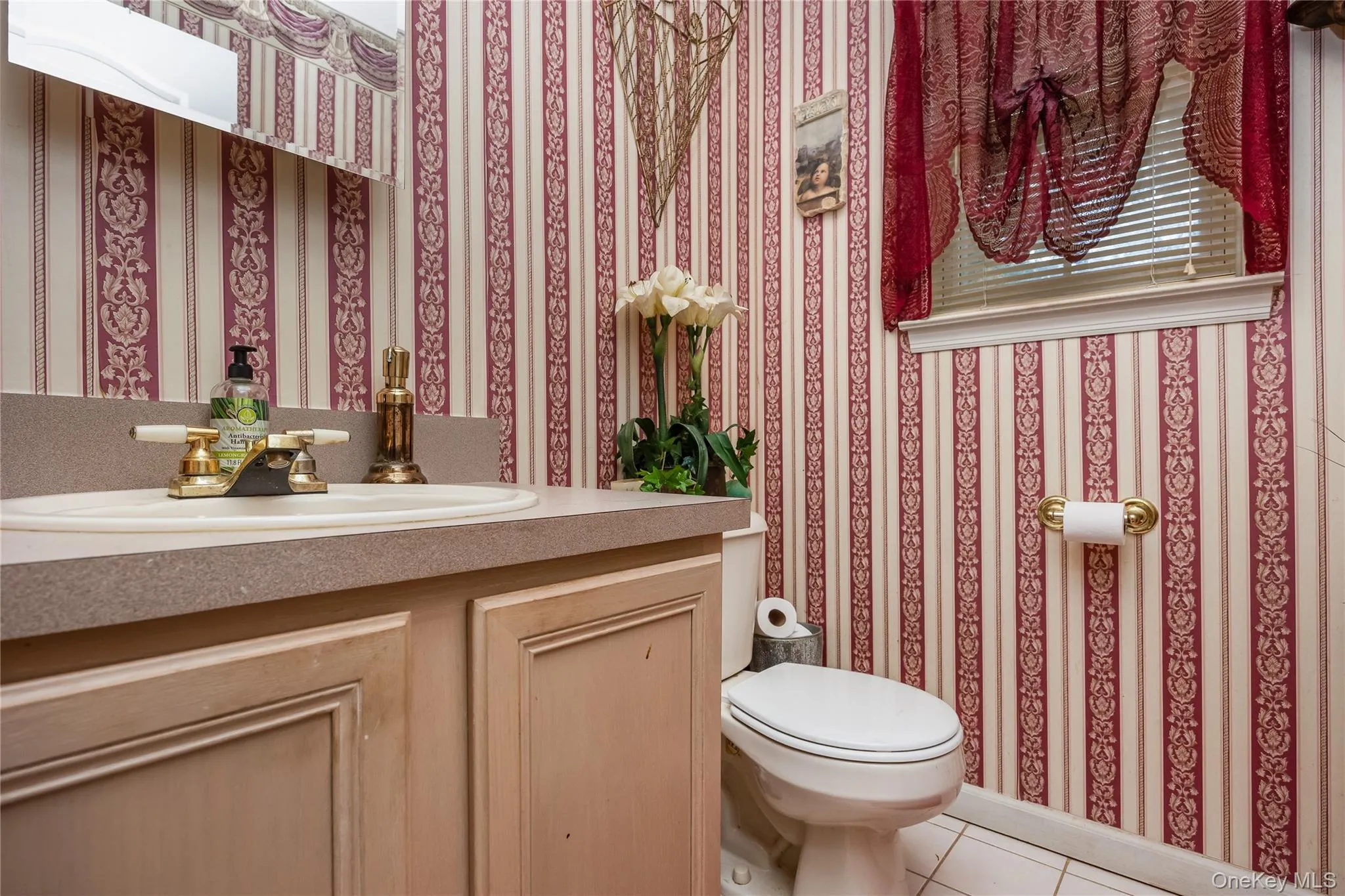 10 Gaetano Lane, Brookhaven, NY, 3 Bedrooms Bedrooms, 7 Rooms Rooms,3 BathroomsBathrooms,Residential,For Rent,Gaetano,0,1026713 10 Gaetano Lane, Brookhaven, NY, 3 Bedrooms Bedrooms, 7 Rooms Rooms,3 BathroomsBathrooms,Residential,For Rent,Gaetano,0,1026713
