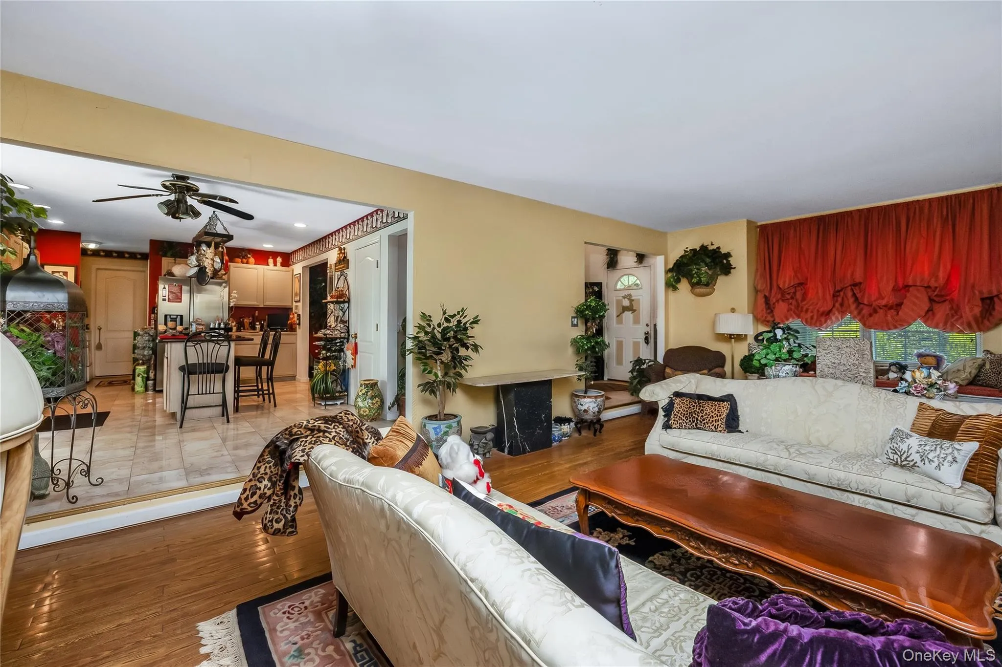 10 Gaetano Lane, Brookhaven, NY, 3 Bedrooms Bedrooms, 7 Rooms Rooms,3 BathroomsBathrooms,Residential,For Rent,Gaetano,0,1026713 10 Gaetano Lane, Brookhaven, NY, 3 Bedrooms Bedrooms, 7 Rooms Rooms,3 BathroomsBathrooms,Residential,For Rent,Gaetano,0,1026713
