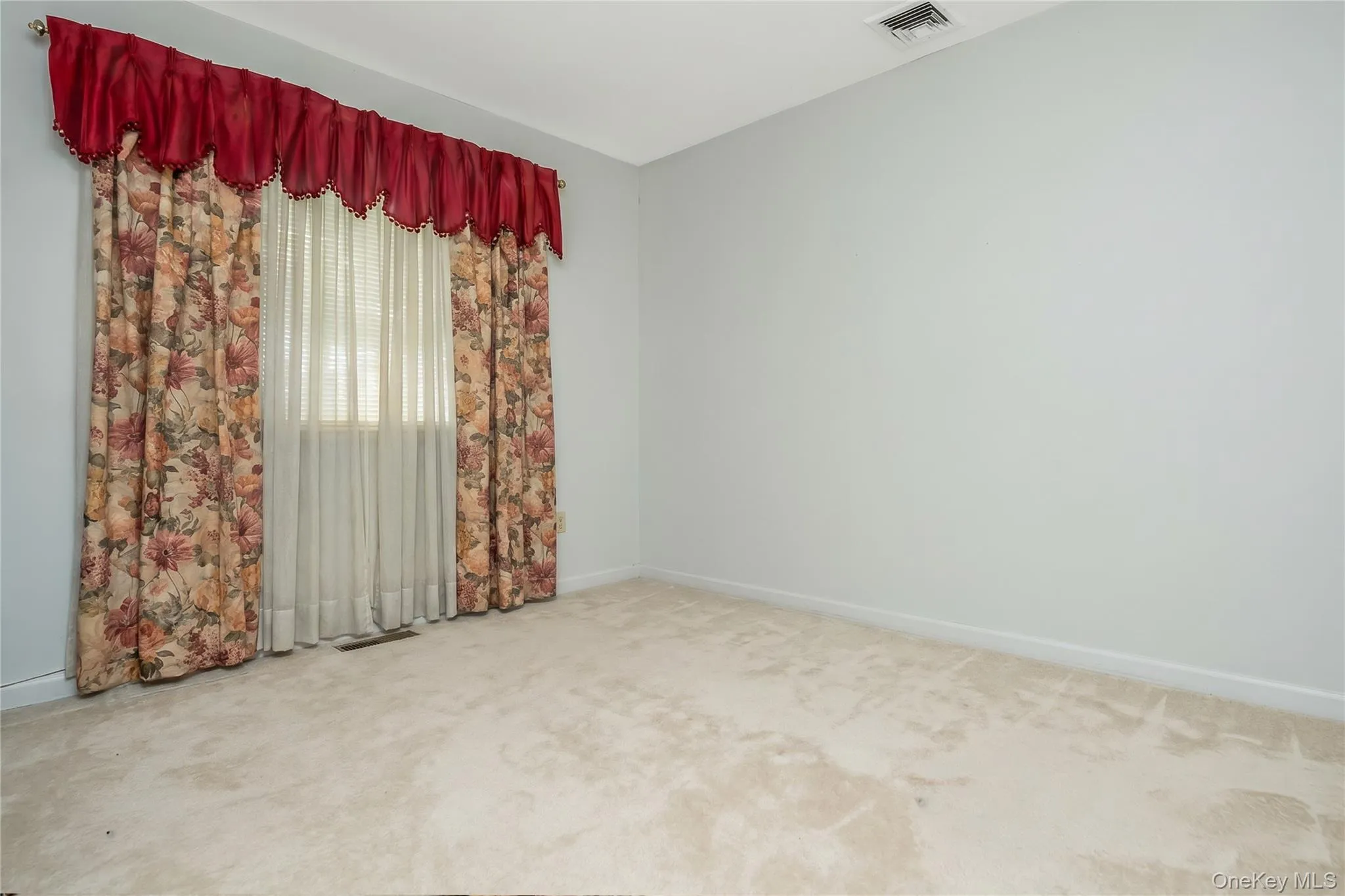 10 Gaetano Lane, Brookhaven, NY, 3 Bedrooms Bedrooms, 7 Rooms Rooms,3 BathroomsBathrooms,Residential,For Rent,Gaetano,0,1026713 10 Gaetano Lane, Brookhaven, NY, 3 Bedrooms Bedrooms, 7 Rooms Rooms,3 BathroomsBathrooms,Residential,For Rent,Gaetano,0,1026713