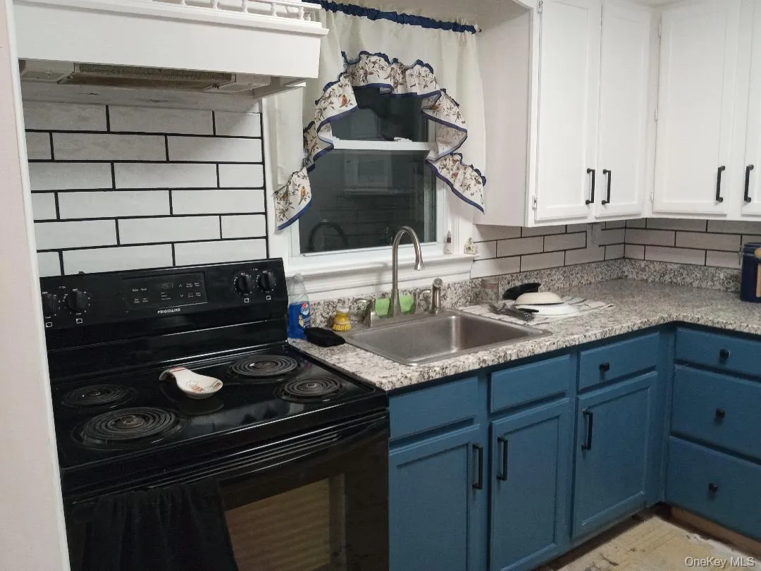 1207 Slabey Avenue, Hempstead, NY, 4 Bedrooms Bedrooms, 8 Rooms Rooms,1 BathroomBathrooms,Residential,For Rent,Slabey,0,1026718 1207 Slabey Avenue, Hempstead, NY, 4 Bedrooms Bedrooms, 8 Rooms Rooms,1 BathroomBathrooms,Residential,For Rent,Slabey,0,1026718