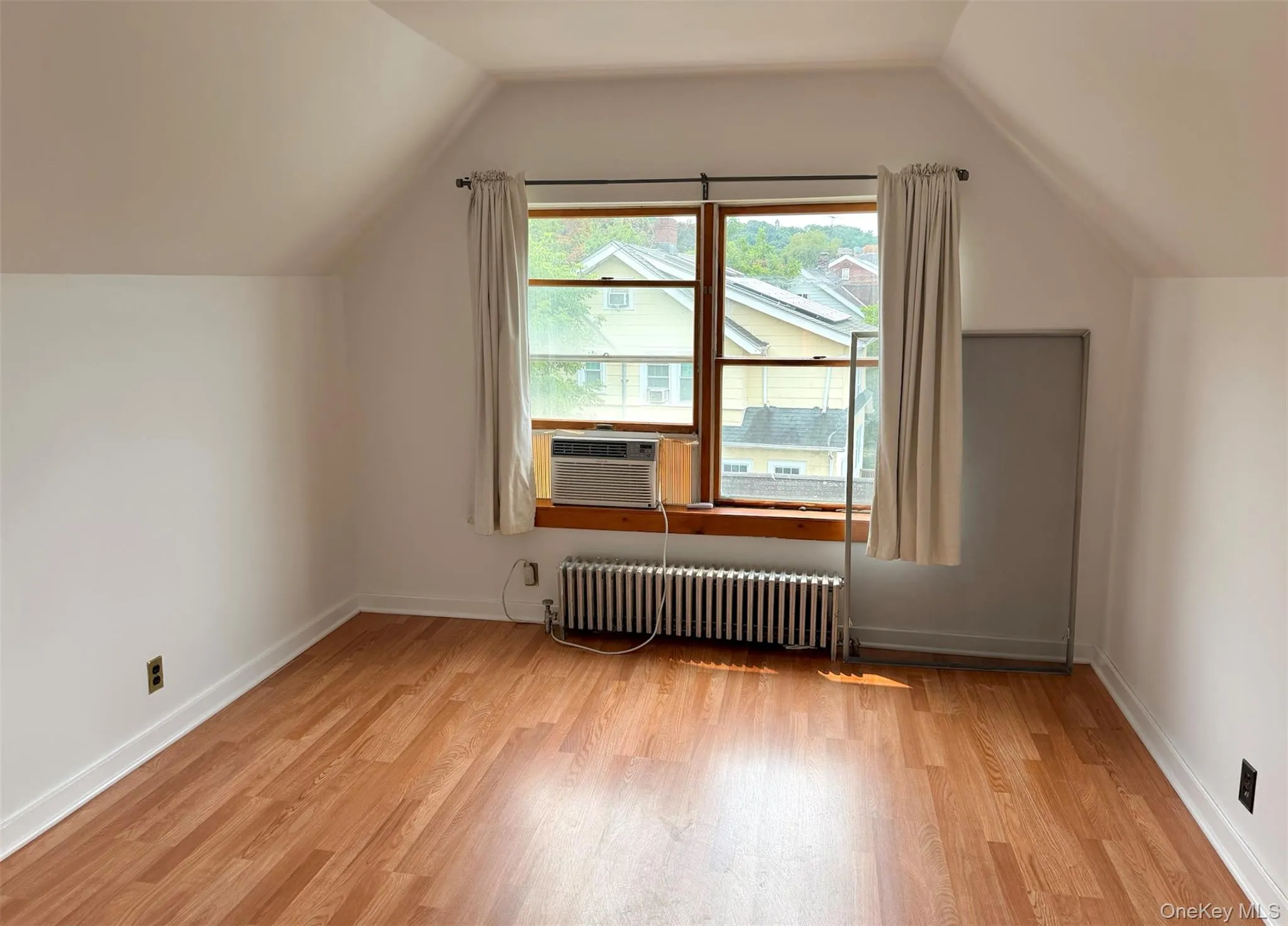 12 Villard Avenue, Greenburgh, NY, 3 Bedrooms Bedrooms, 5 Rooms Rooms,1 BathroomBathrooms,Residential Lease,For Rent,Villard,0,1026719 12 Villard Avenue, Greenburgh, NY, 3 Bedrooms Bedrooms, 5 Rooms Rooms,1 BathroomBathrooms,Residential Lease,For Rent,Villard,0,1026719