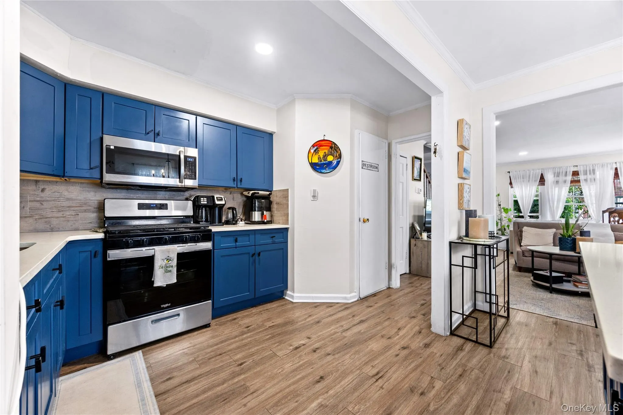 Gorgeous Chef's Kitchen Excellent Condition Gorgeous Chef's Kitchen Excellent Condition