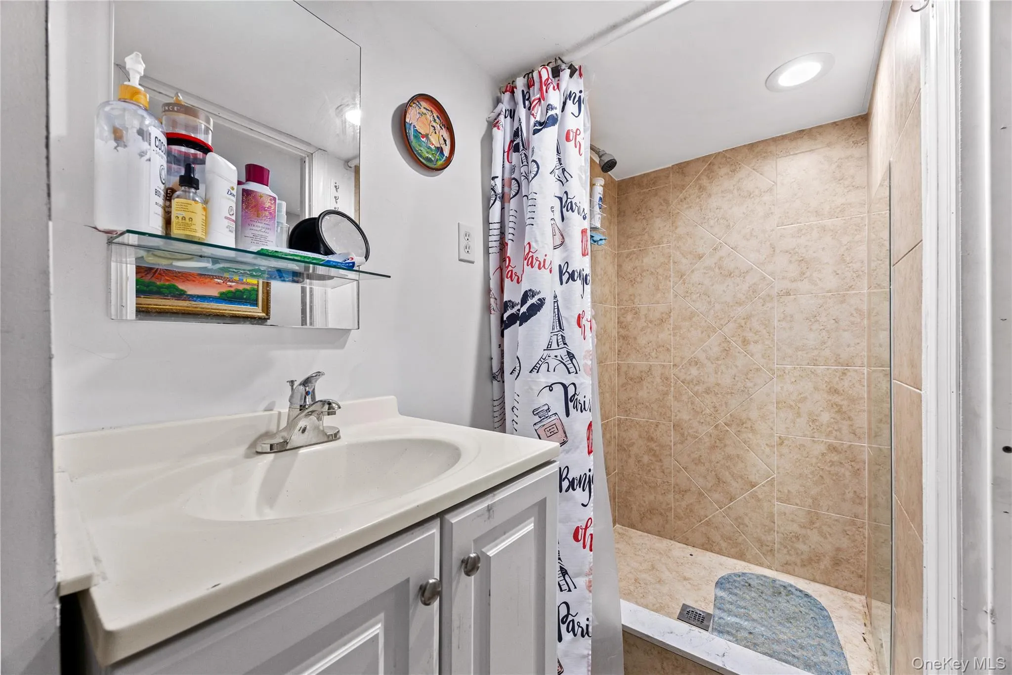 Full Bathroom Full Bathroom