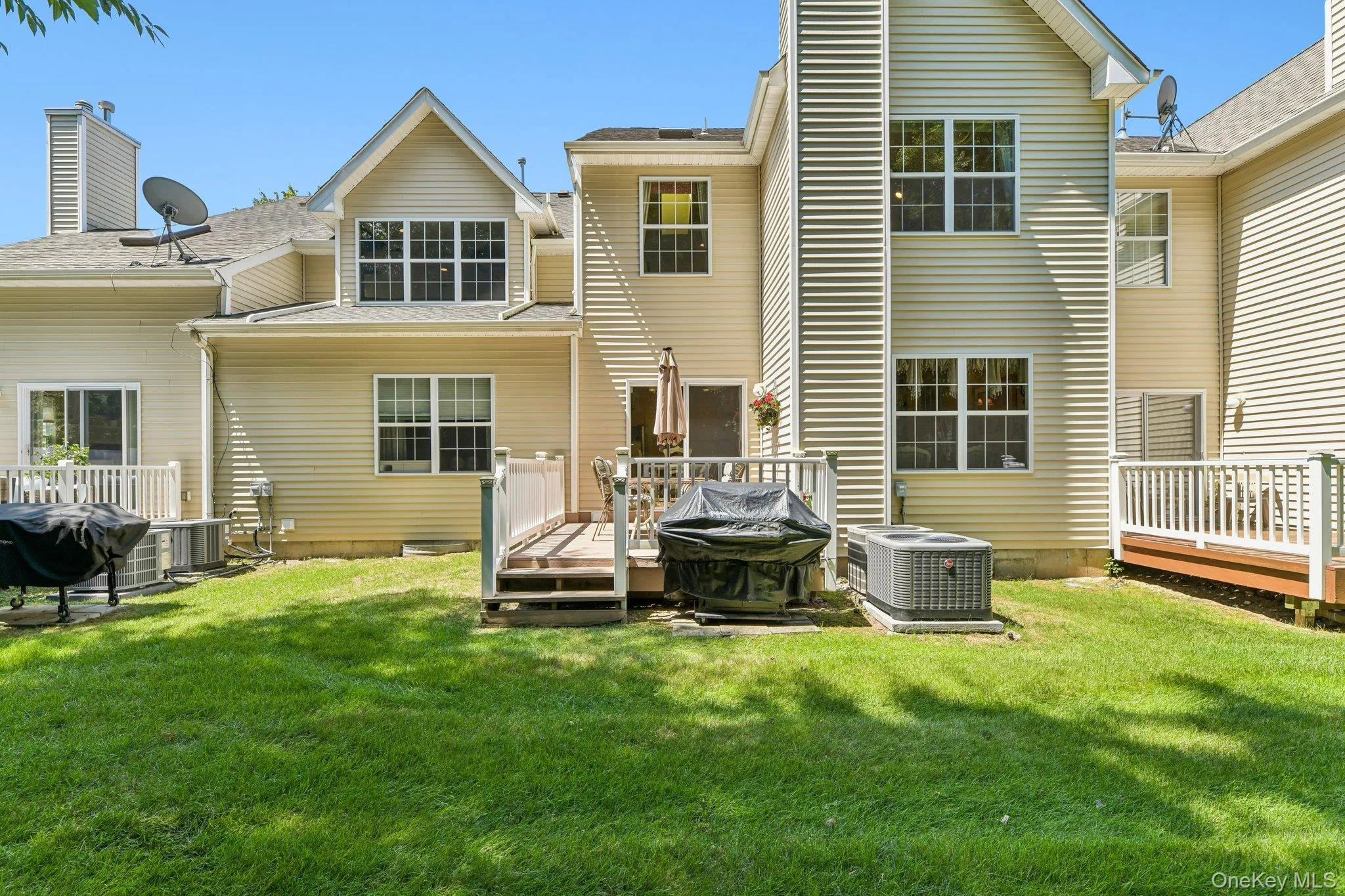 107 Kettles Lane, Brookhaven, NY, 2 Bedrooms Bedrooms, 8 Rooms Rooms,2 BathroomsBathrooms,Residential,For Rent,Kettles,0,1026723 107 Kettles Lane, Brookhaven, NY, 2 Bedrooms Bedrooms, 8 Rooms Rooms,2 BathroomsBathrooms,Residential,For Rent,Kettles,0,1026723