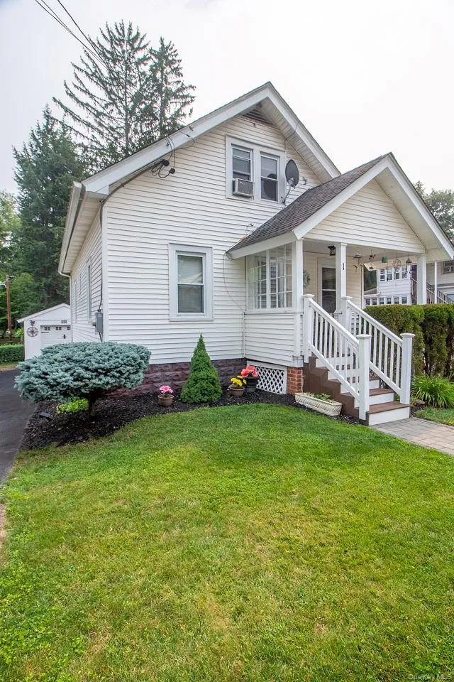 1 Carnation Avenue, Wawarsing, NY, 3 Bedrooms Bedrooms, 5 Rooms Rooms,1 BathroomBathrooms,Residential,For Rent,Carnation,0,1026731 1 Carnation Avenue, Wawarsing, NY, 3 Bedrooms Bedrooms, 5 Rooms Rooms,1 BathroomBathrooms,Residential,For Rent,Carnation,0,1026731