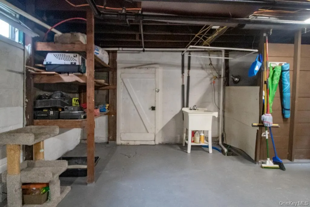 1 Carnation Avenue, Wawarsing, NY, 3 Bedrooms Bedrooms, 5 Rooms Rooms,1 BathroomBathrooms,Residential,For Rent,Carnation,0,1026731 1 Carnation Avenue, Wawarsing, NY, 3 Bedrooms Bedrooms, 5 Rooms Rooms,1 BathroomBathrooms,Residential,For Rent,Carnation,0,1026731