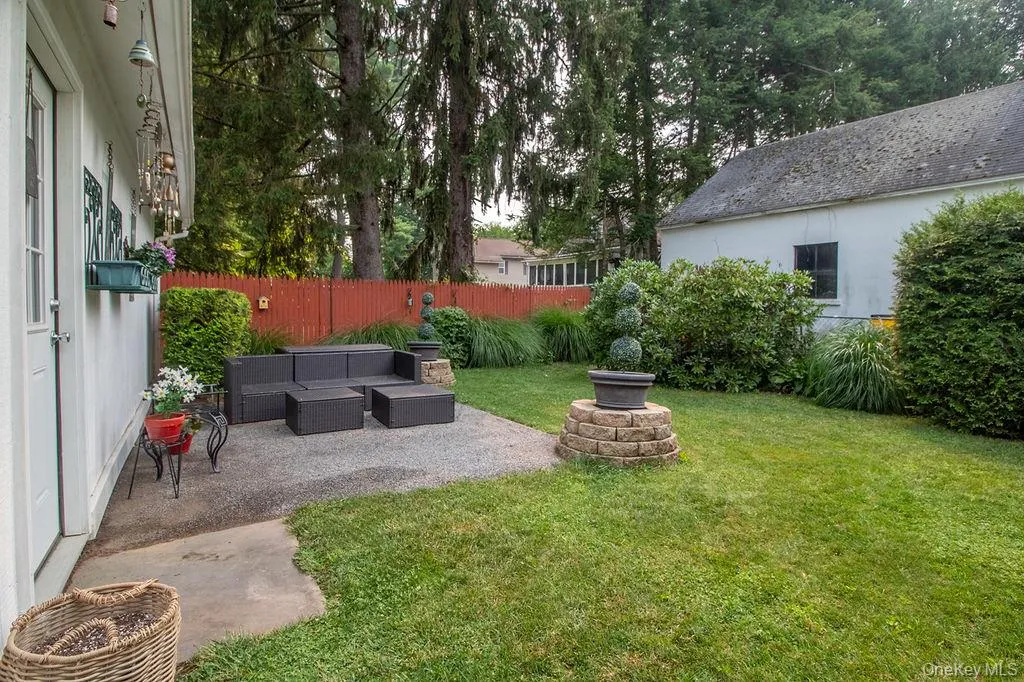 1 Carnation Avenue, Wawarsing, NY, 3 Bedrooms Bedrooms, 5 Rooms Rooms,1 BathroomBathrooms,Residential,For Rent,Carnation,0,1026731 1 Carnation Avenue, Wawarsing, NY, 3 Bedrooms Bedrooms, 5 Rooms Rooms,1 BathroomBathrooms,Residential,For Rent,Carnation,0,1026731