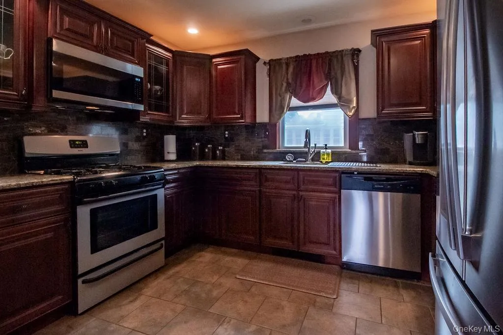 1 Carnation Avenue, Wawarsing, NY, 3 Bedrooms Bedrooms, 5 Rooms Rooms,1 BathroomBathrooms,Residential,For Rent,Carnation,0,1026731 1 Carnation Avenue, Wawarsing, NY, 3 Bedrooms Bedrooms, 5 Rooms Rooms,1 BathroomBathrooms,Residential,For Rent,Carnation,0,1026731