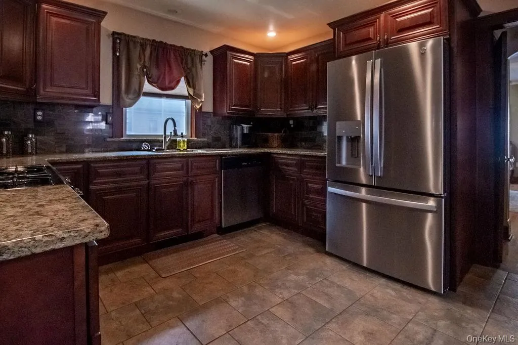 1 Carnation Avenue, Wawarsing, NY, 3 Bedrooms Bedrooms, 5 Rooms Rooms,1 BathroomBathrooms,Residential,For Rent,Carnation,0,1026731 1 Carnation Avenue, Wawarsing, NY, 3 Bedrooms Bedrooms, 5 Rooms Rooms,1 BathroomBathrooms,Residential,For Rent,Carnation,0,1026731