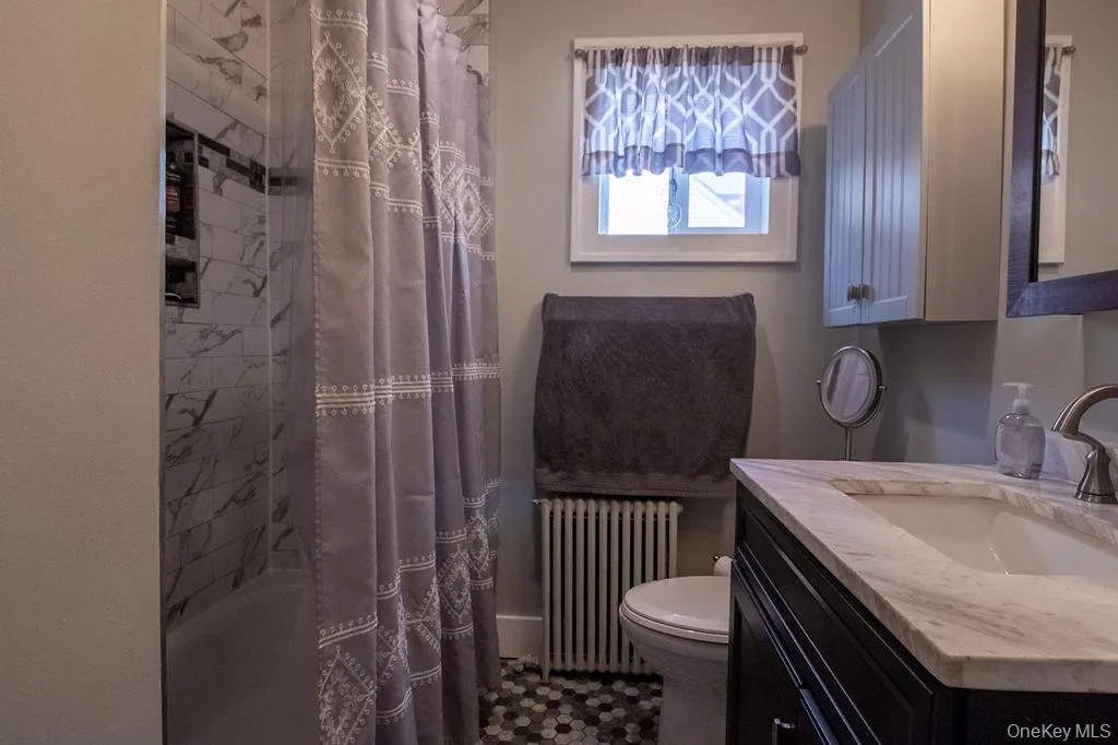 1 Carnation Avenue, Wawarsing, NY, 3 Bedrooms Bedrooms, 5 Rooms Rooms,1 BathroomBathrooms,Residential,For Rent,Carnation,0,1026731 1 Carnation Avenue, Wawarsing, NY, 3 Bedrooms Bedrooms, 5 Rooms Rooms,1 BathroomBathrooms,Residential,For Rent,Carnation,0,1026731