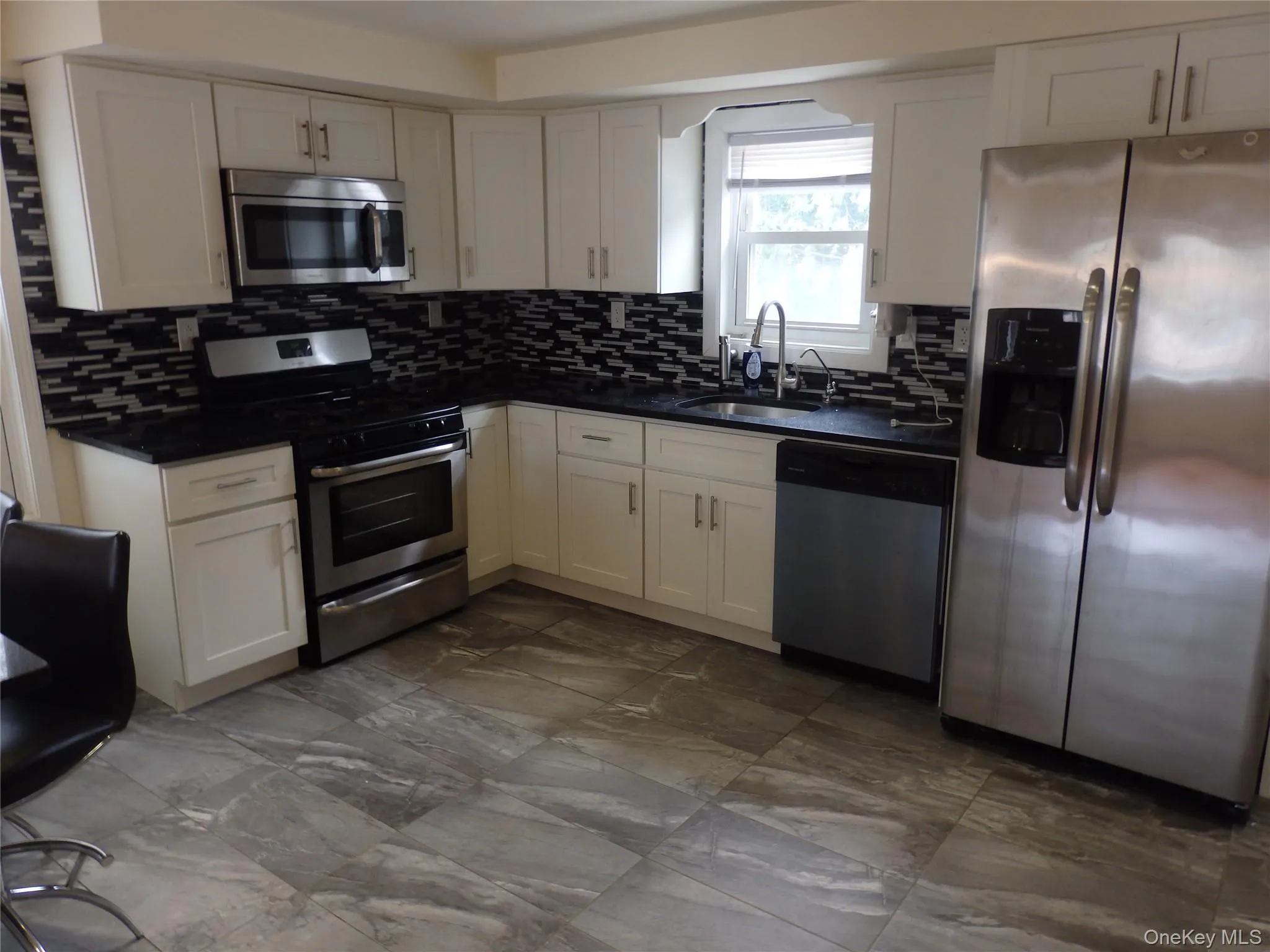 60 Pine Street, Long Beach, NY, 3 Bedrooms Bedrooms, 8 Rooms Rooms,2 BathroomsBathrooms,Residential,For Rent,Pine,0,1026732 60 Pine Street, Long Beach, NY, 3 Bedrooms Bedrooms, 8 Rooms Rooms,2 BathroomsBathrooms,Residential,For Rent,Pine,0,1026732