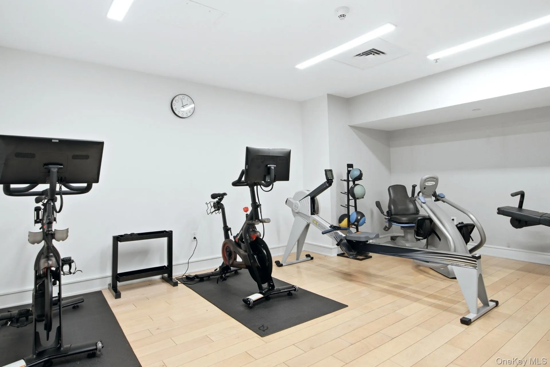 1 Renaissance Square, White Plains, NY, 3 Bedrooms Bedrooms, 9 Rooms Rooms,3 BathroomsBathrooms,Residential,For Rent,Renaissance,0,1026735 1 Renaissance Square, White Plains, NY, 3 Bedrooms Bedrooms, 9 Rooms Rooms,3 BathroomsBathrooms,Residential,For Rent,Renaissance,0,1026735