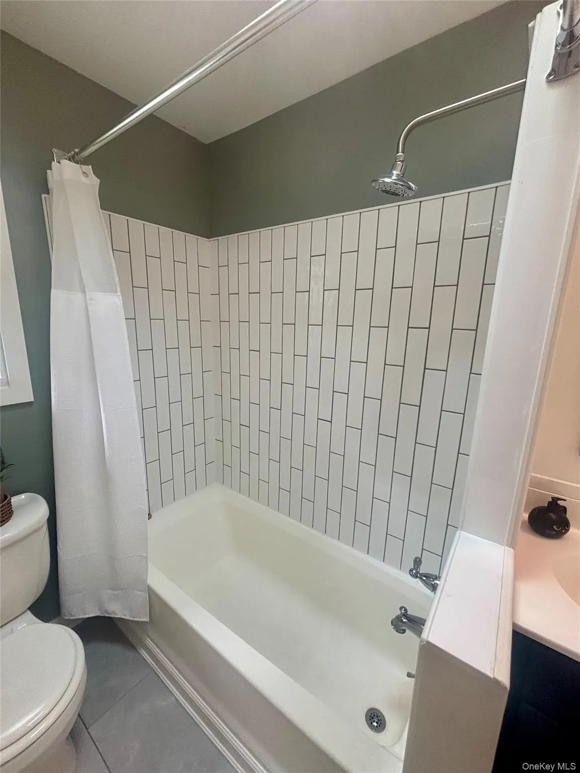 23 Hankin Loop, Poughkeepsie (town), NY, 4 Bedrooms Bedrooms, 9 Rooms Rooms,2 BathroomsBathrooms,Residential,For Rent,Hankin,0,1026736 23 Hankin Loop, Poughkeepsie (town), NY, 4 Bedrooms Bedrooms, 9 Rooms Rooms,2 BathroomsBathrooms,Residential,For Rent,Hankin,0,1026736