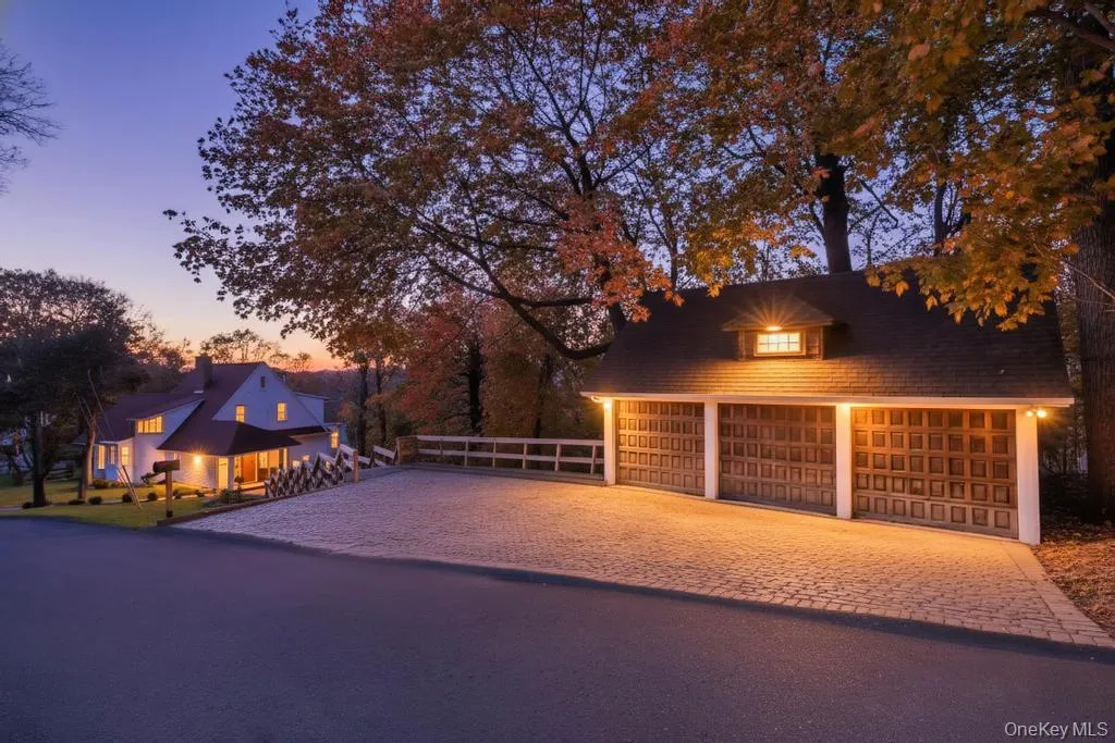 11 Buena Vista Road, Brookhaven, NY, 4 Bedrooms Bedrooms, 10 Rooms Rooms,2 BathroomsBathrooms,Residential,For Rent,Buena Vista,0,1026739 11 Buena Vista Road, Brookhaven, NY, 4 Bedrooms Bedrooms, 10 Rooms Rooms,2 BathroomsBathrooms,Residential,For Rent,Buena Vista,0,1026739