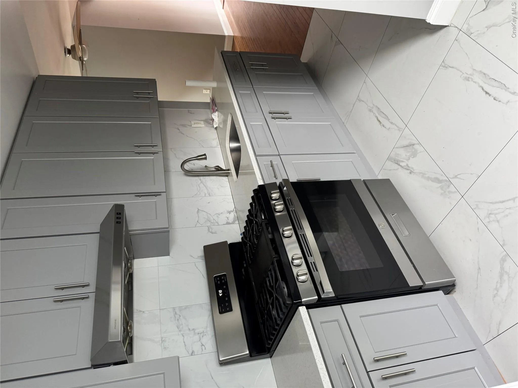 90-21 Winchester Blvd, New York, NY, 5 Bedrooms Bedrooms, 9 Rooms Rooms,2 BathroomsBathrooms,Residential Lease,For Rent,Winchester Blvd,0,1026740 90-21 Winchester Blvd, New York, NY, 5 Bedrooms Bedrooms, 9 Rooms Rooms,2 BathroomsBathrooms,Residential Lease,For Rent,Winchester Blvd,0,1026740