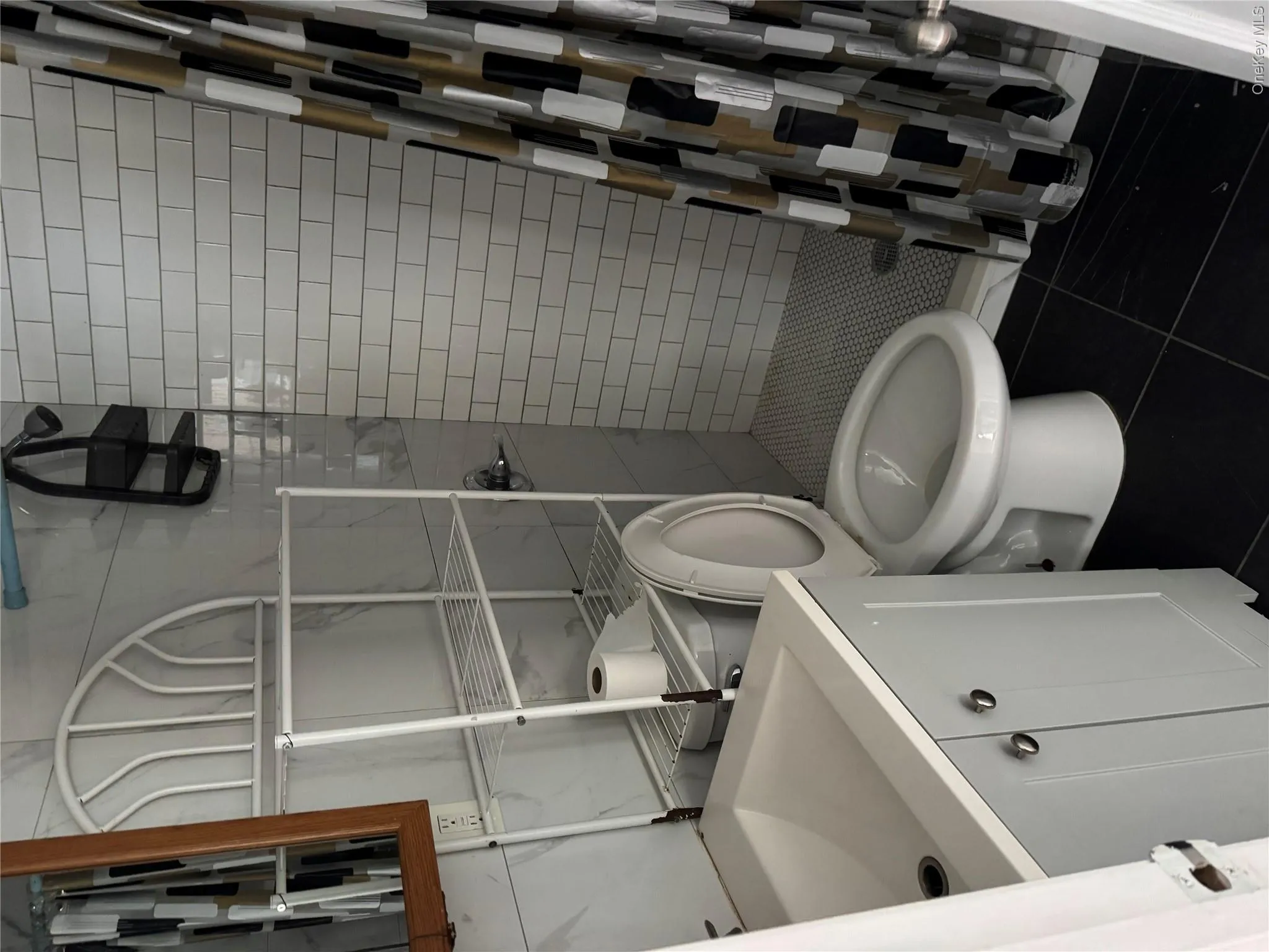 90-21 Winchester Blvd, New York, NY, 5 Bedrooms Bedrooms, 9 Rooms Rooms,2 BathroomsBathrooms,Residential Lease,For Rent,Winchester Blvd,0,1026740 90-21 Winchester Blvd, New York, NY, 5 Bedrooms Bedrooms, 9 Rooms Rooms,2 BathroomsBathrooms,Residential Lease,For Rent,Winchester Blvd,0,1026740