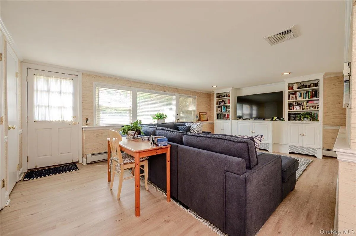 1417 Park Street, Hempstead, NY, 4 Bedrooms Bedrooms, 9 Rooms Rooms,3 BathroomsBathrooms,Residential,For Rent,Park,0,1026745 1417 Park Street, Hempstead, NY, 4 Bedrooms Bedrooms, 9 Rooms Rooms,3 BathroomsBathrooms,Residential,For Rent,Park,0,1026745