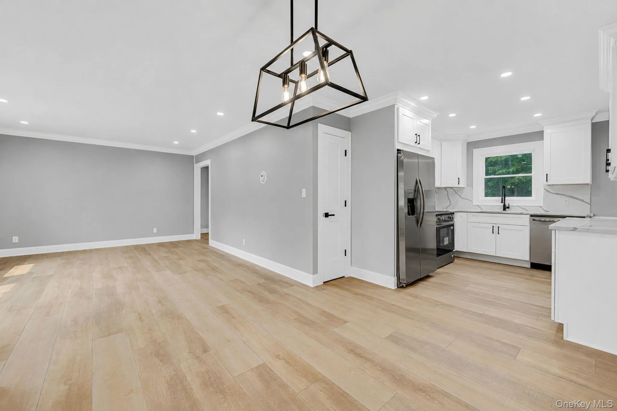 11 Mayfield, Brookhaven, NY, 3 Bedrooms Bedrooms, 6 Rooms Rooms,2 BathroomsBathrooms,Residential,For Rent,Mayfield,0,1026749 11 Mayfield, Brookhaven, NY, 3 Bedrooms Bedrooms, 6 Rooms Rooms,2 BathroomsBathrooms,Residential,For Rent,Mayfield,0,1026749
