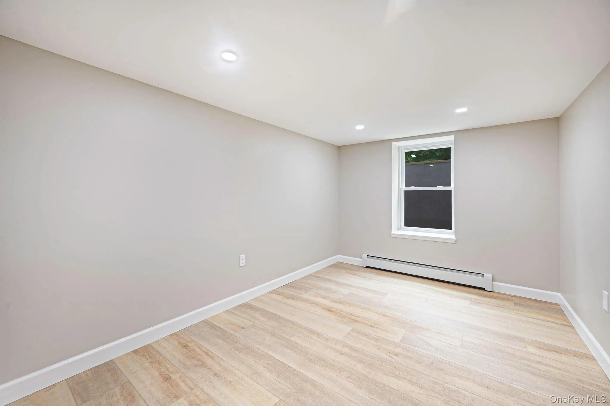 11 Mayfield, Brookhaven, NY, 3 Bedrooms Bedrooms, 6 Rooms Rooms,2 BathroomsBathrooms,Residential,For Rent,Mayfield,0,1026749 11 Mayfield, Brookhaven, NY, 3 Bedrooms Bedrooms, 6 Rooms Rooms,2 BathroomsBathrooms,Residential,For Rent,Mayfield,0,1026749