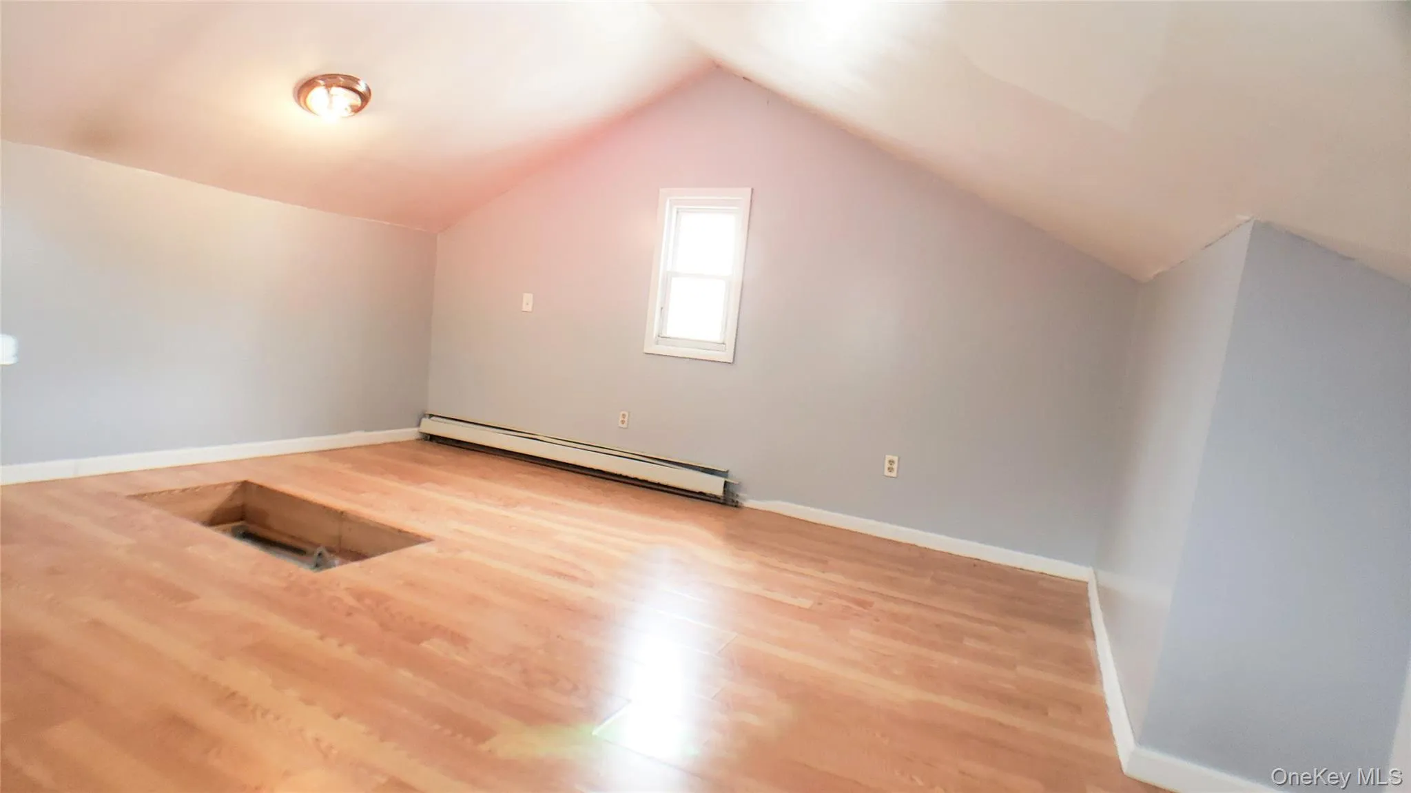 158-29 76 Avenue, New York, NY, 1 Bedroom Bedrooms, 4 Rooms Rooms,1 BathroomBathrooms,Residential Lease,For Rent,76,0,1026752 158-29 76 Avenue, New York, NY, 1 Bedroom Bedrooms, 4 Rooms Rooms,1 BathroomBathrooms,Residential Lease,For Rent,76,0,1026752