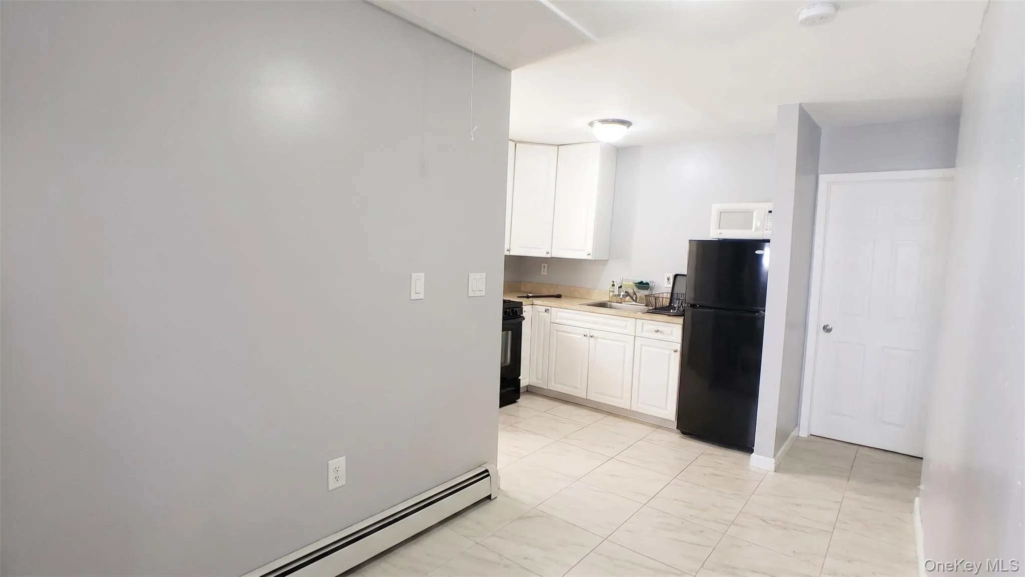 158-29 76 Avenue, New York, NY, 1 Bedroom Bedrooms, 4 Rooms Rooms,1 BathroomBathrooms,Residential Lease,For Rent,76,0,1026752 158-29 76 Avenue, New York, NY, 1 Bedroom Bedrooms, 4 Rooms Rooms,1 BathroomBathrooms,Residential Lease,For Rent,76,0,1026752
