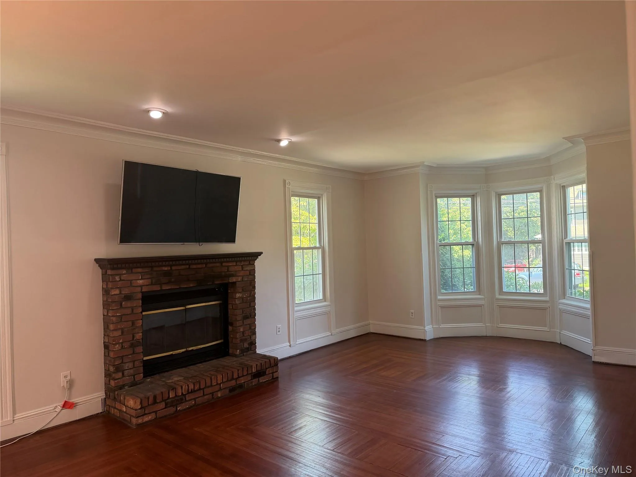 13 Walnut Street, Oyster Bay, NY, 3 Bedrooms Bedrooms, 8 Rooms Rooms,2 BathroomsBathrooms,Residential Lease,For Rent,Walnut,0,1026754 13 Walnut Street, Oyster Bay, NY, 3 Bedrooms Bedrooms, 8 Rooms Rooms,2 BathroomsBathrooms,Residential Lease,For Rent,Walnut,0,1026754