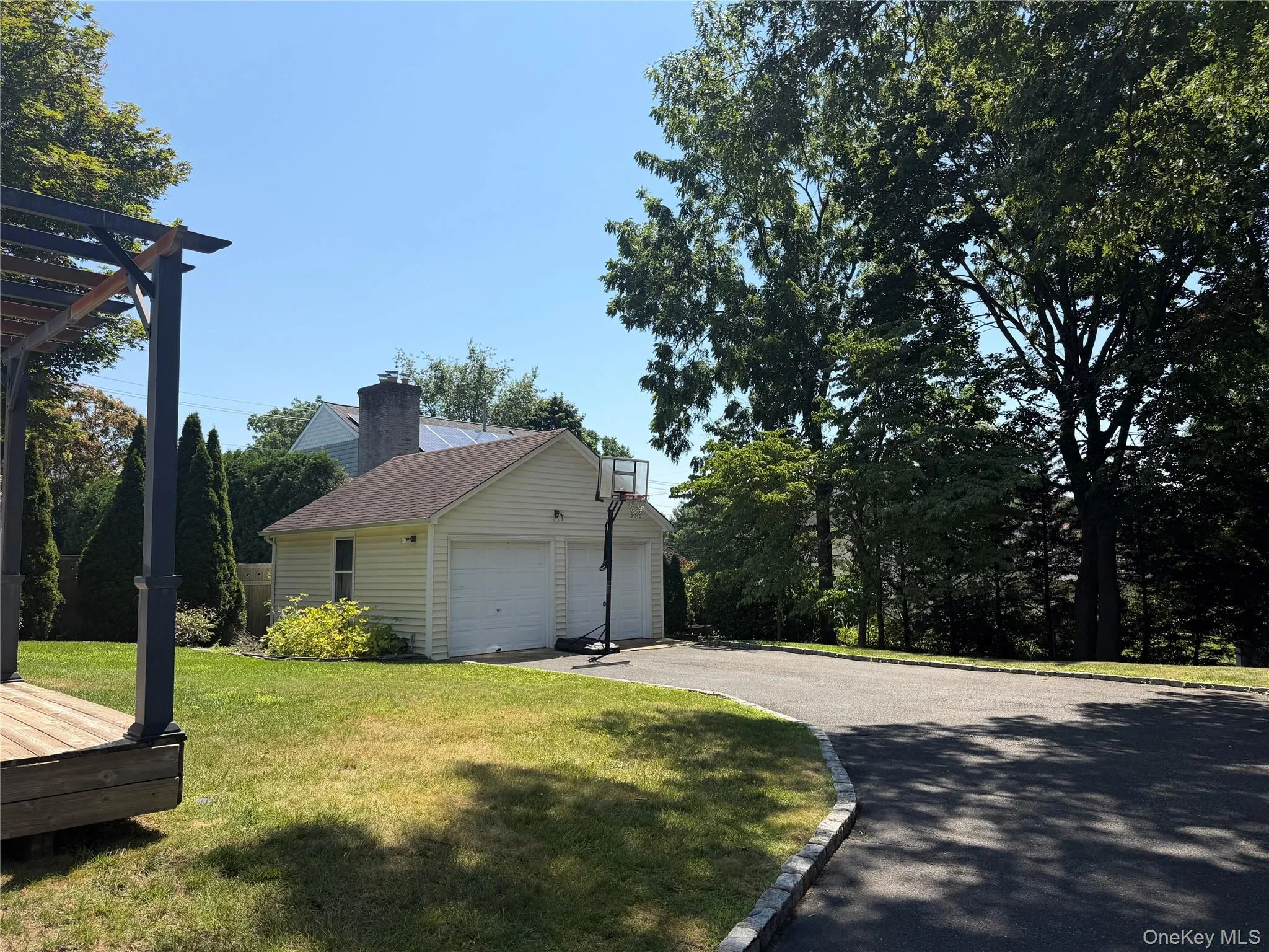 13 Walnut Street, Oyster Bay, NY, 3 Bedrooms Bedrooms, 8 Rooms Rooms,2 BathroomsBathrooms,Residential Lease,For Rent,Walnut,0,1026754 13 Walnut Street, Oyster Bay, NY, 3 Bedrooms Bedrooms, 8 Rooms Rooms,2 BathroomsBathrooms,Residential Lease,For Rent,Walnut,0,1026754