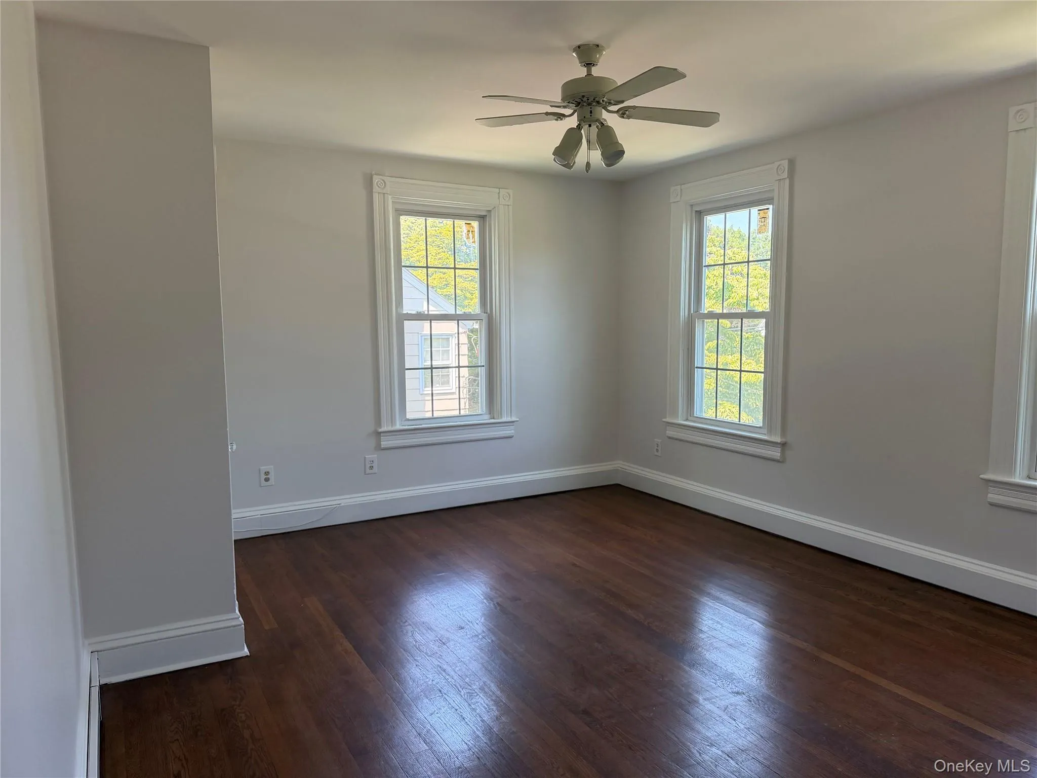 13 Walnut Street, Oyster Bay, NY, 3 Bedrooms Bedrooms, 8 Rooms Rooms,2 BathroomsBathrooms,Residential Lease,For Rent,Walnut,0,1026754 13 Walnut Street, Oyster Bay, NY, 3 Bedrooms Bedrooms, 8 Rooms Rooms,2 BathroomsBathrooms,Residential Lease,For Rent,Walnut,0,1026754